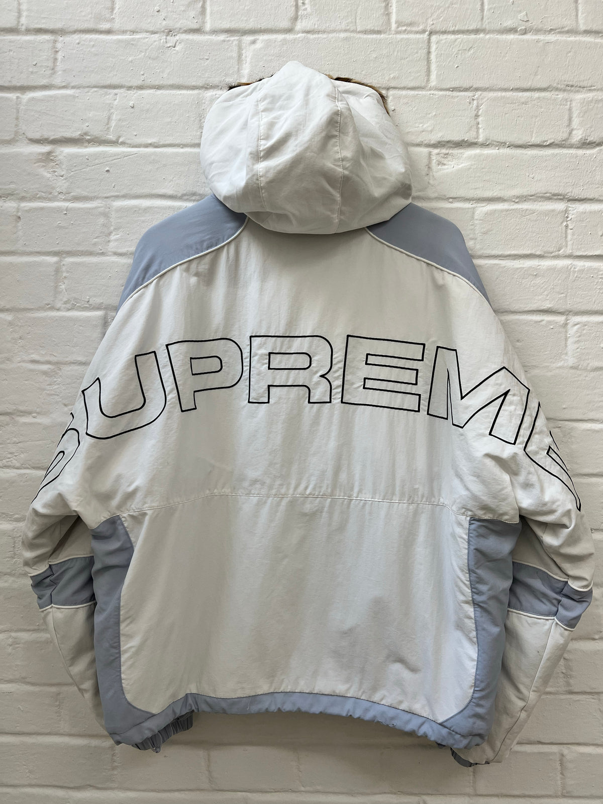 Supreme Faux Fur Reversible Hooded Jacke (M) Vintage Supreme Jacke mit Leopard Faux Fur inside Still Thrifting Vintage Shop