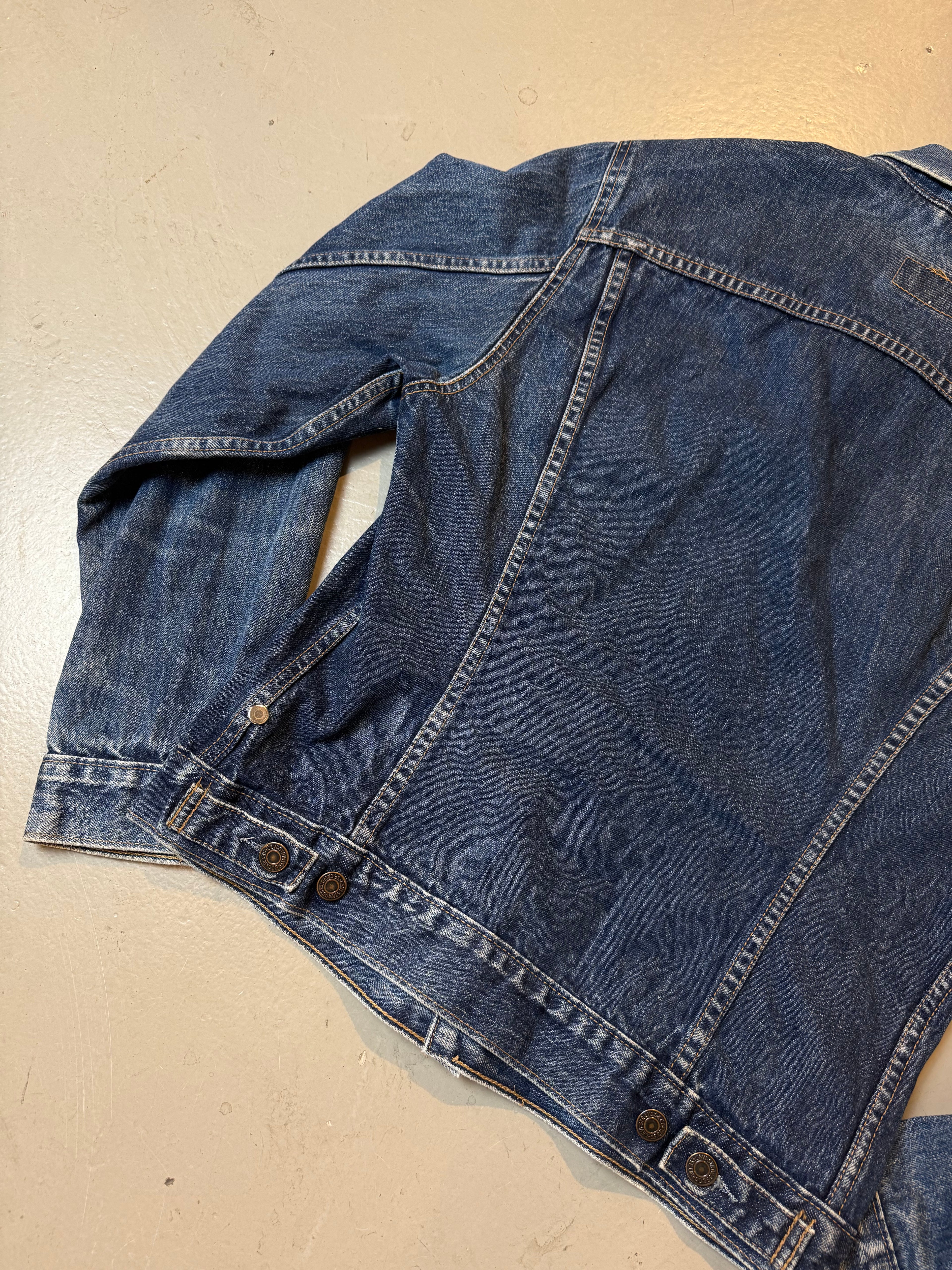 Vintage Levi’s Dark Blue Denim Jacket L/XL