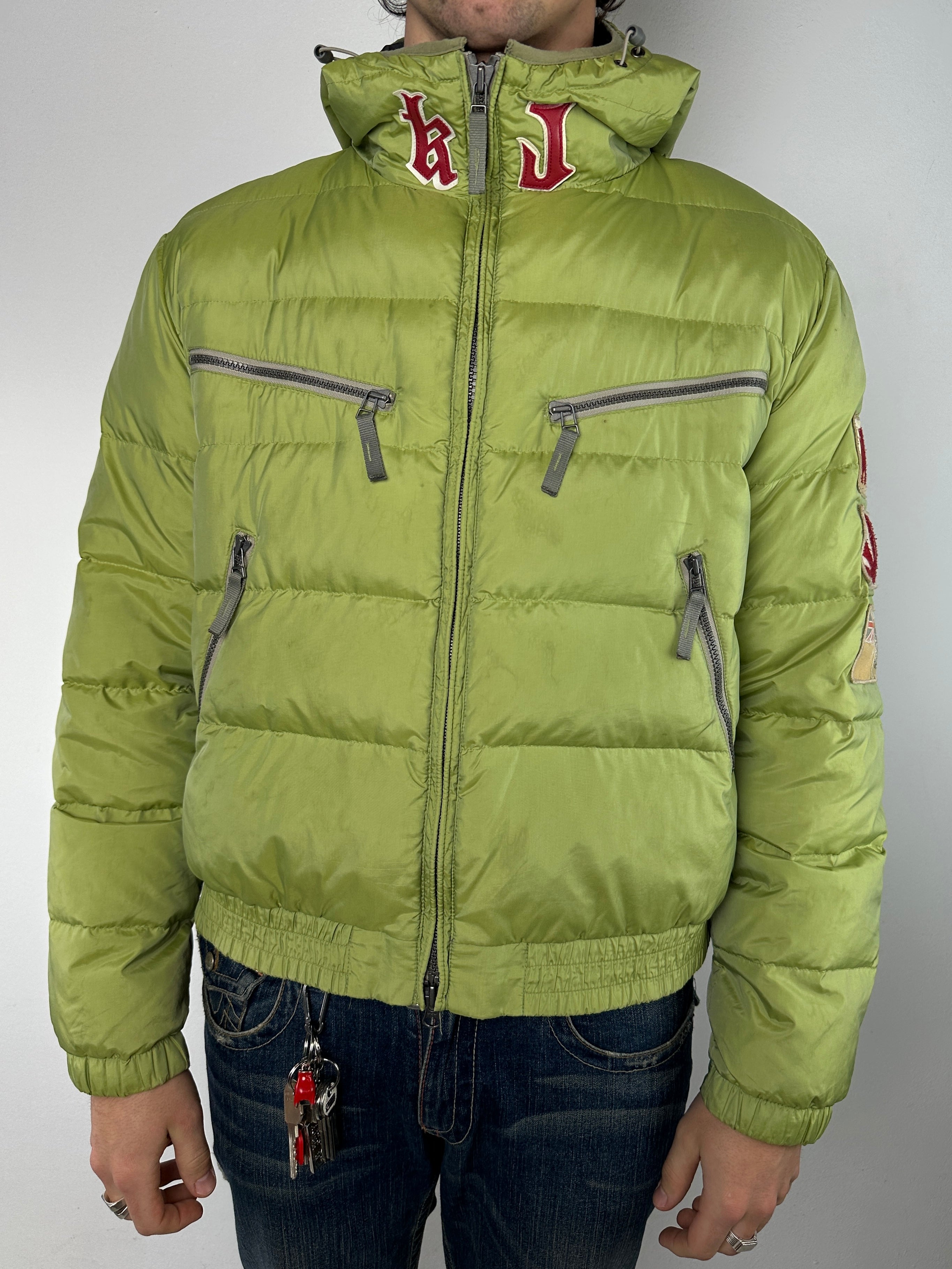 Vintage Kejo Green Patched Puffer Jacket with red details for men’s. Y2K Second Hand 2000s Fashion 