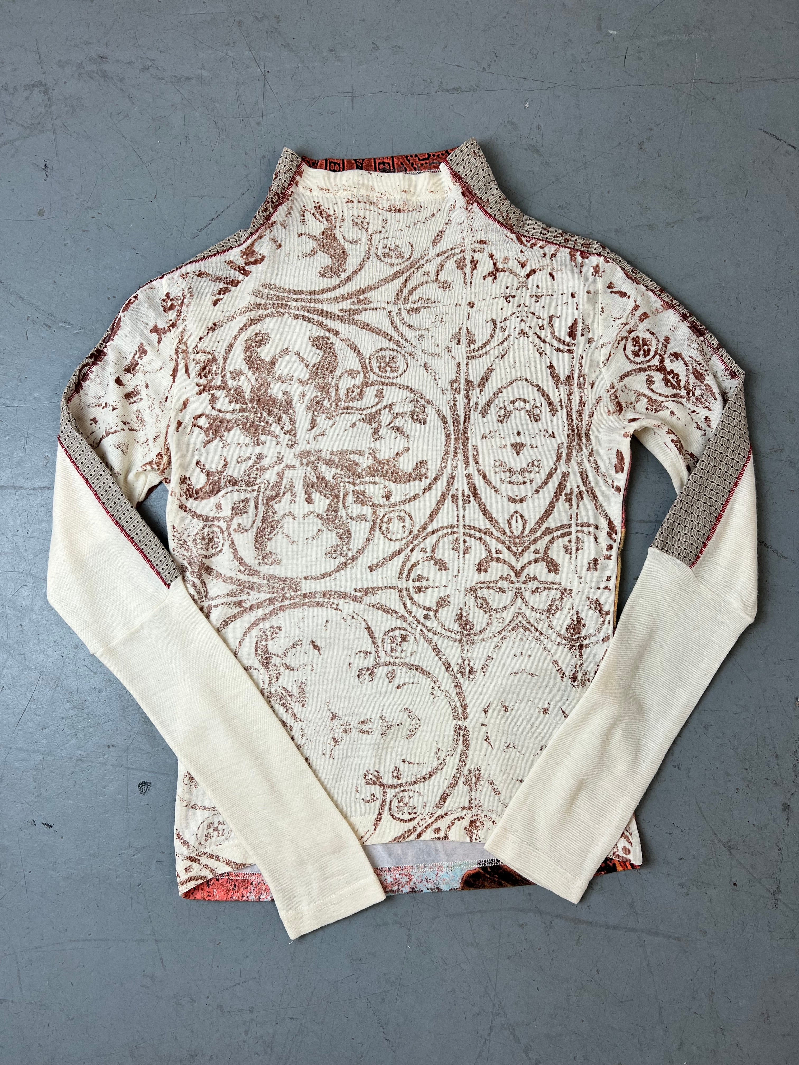 Vintage Asia Printed Turtleneck Longsleeve Für Damen. Y2K Second Hand 2000s Fashion