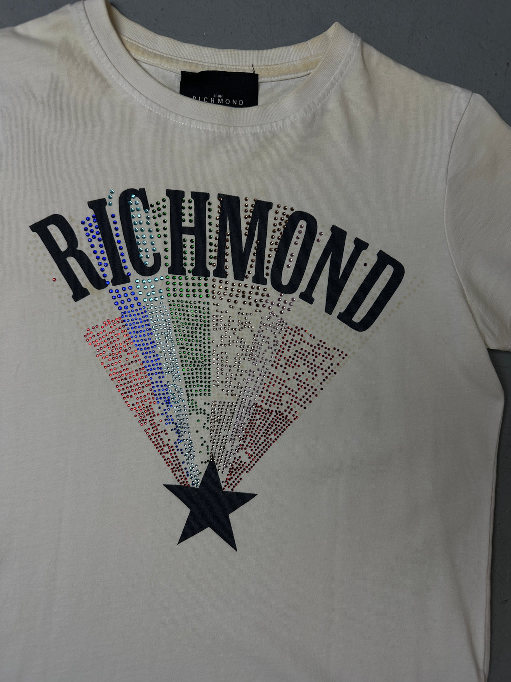 Detailliertes Produktbild von Vintage Richmond White Sparkle Tee S von vorne