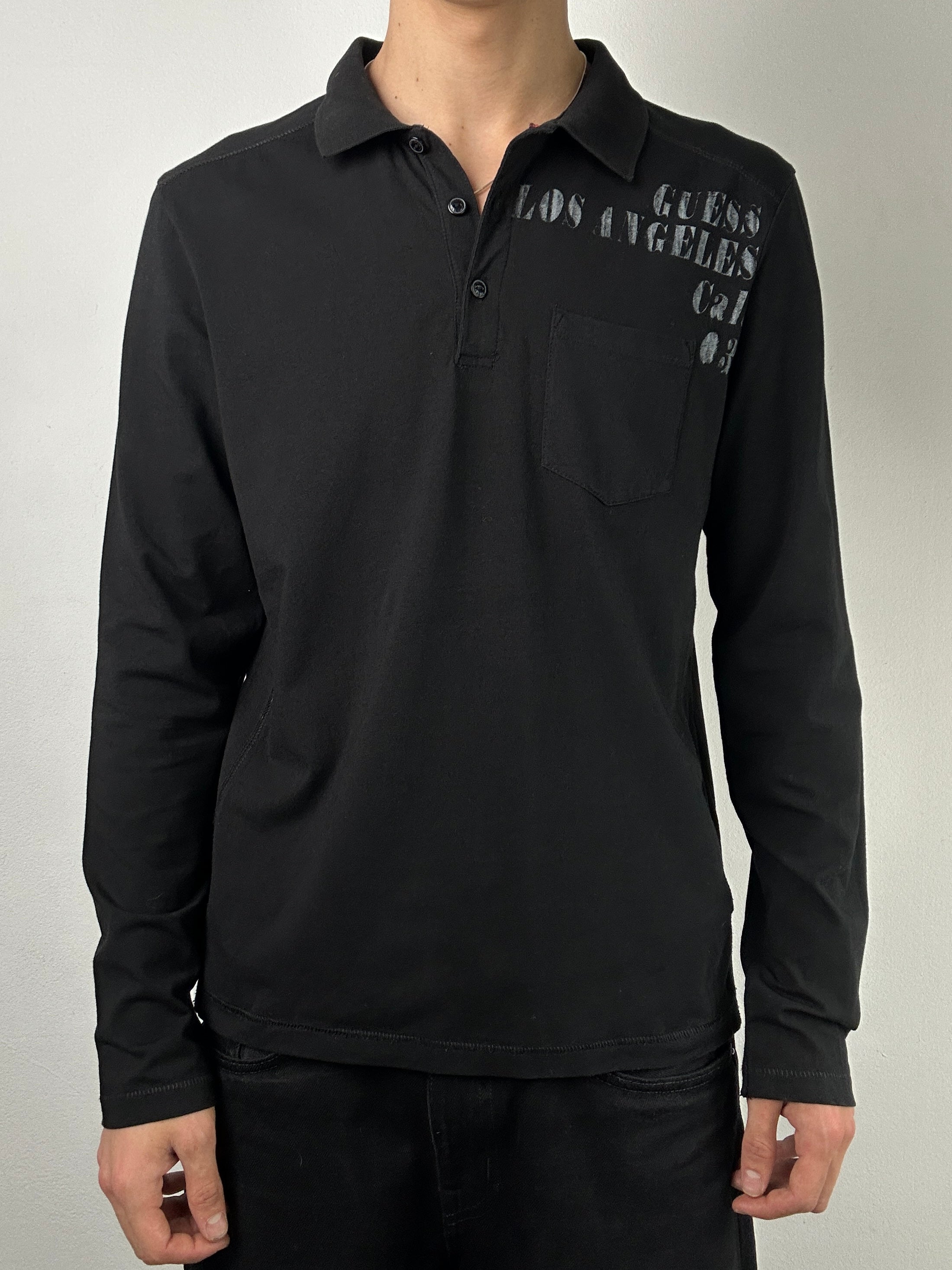 Vintage Guess Black Polo Longsleeve für Herren. Y2K Second Hand 2000s Fashion