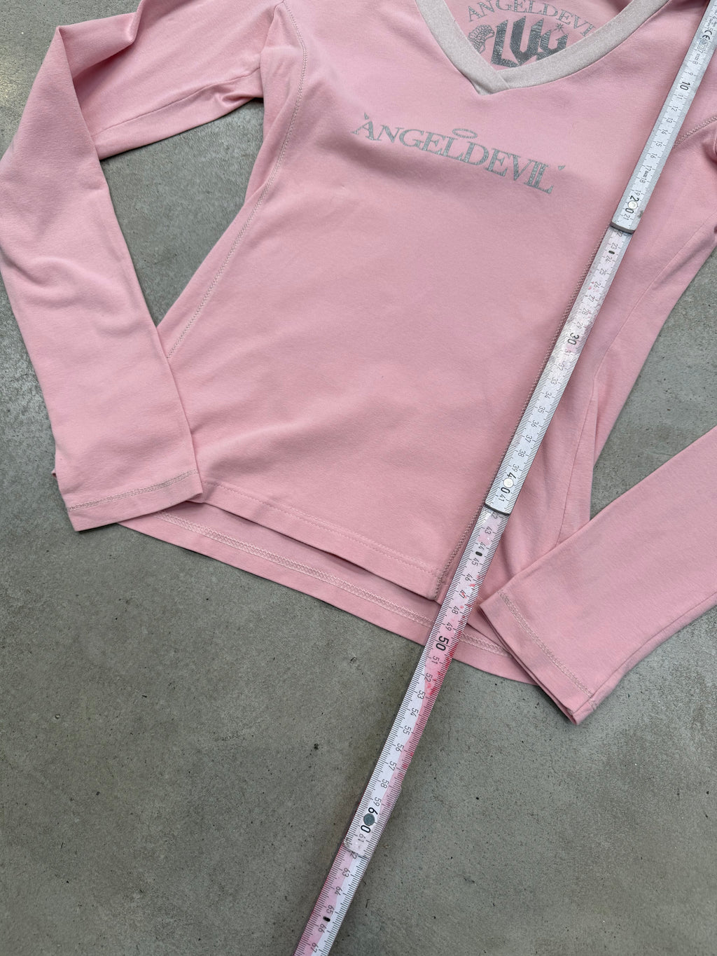 Vintage AngelDevil Pink and White Hooded Longsleeve für Herren Y2K Second Hand Fashion