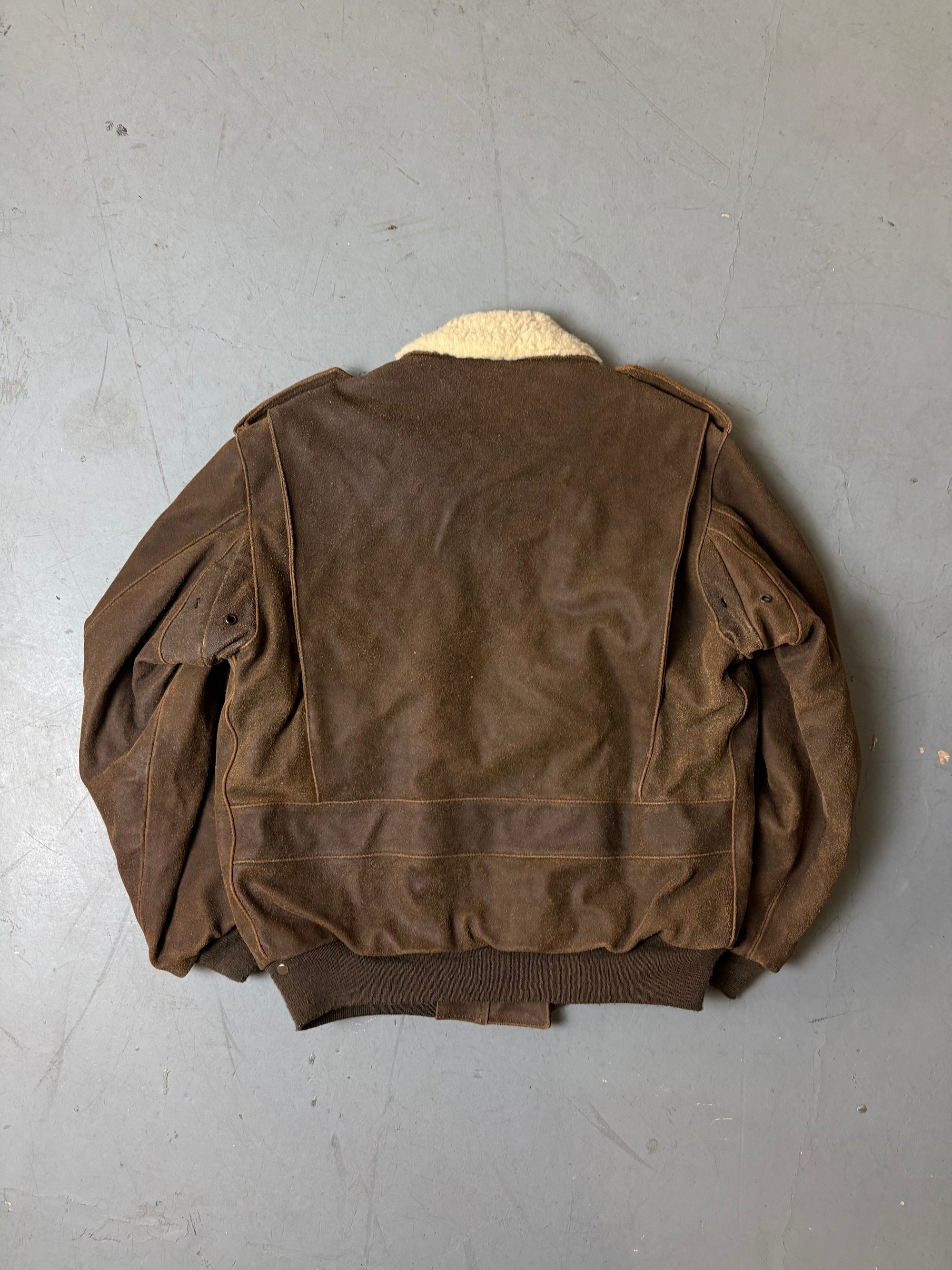 Produktbild von einer Vintage Heavy Brown Leather Jacket von hinten