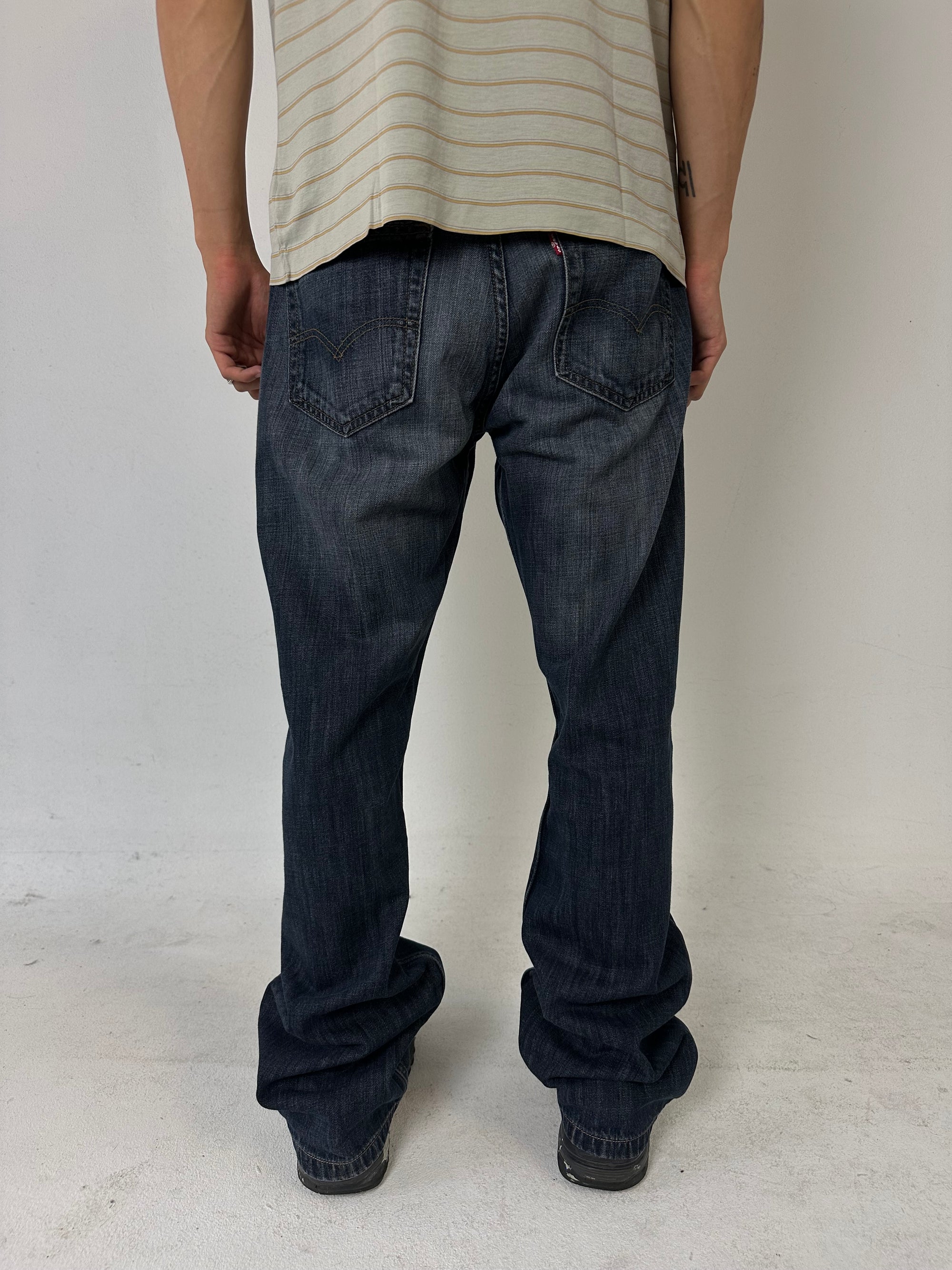 Vintage Levis Dark Blue Denim Bootcut Jeans L