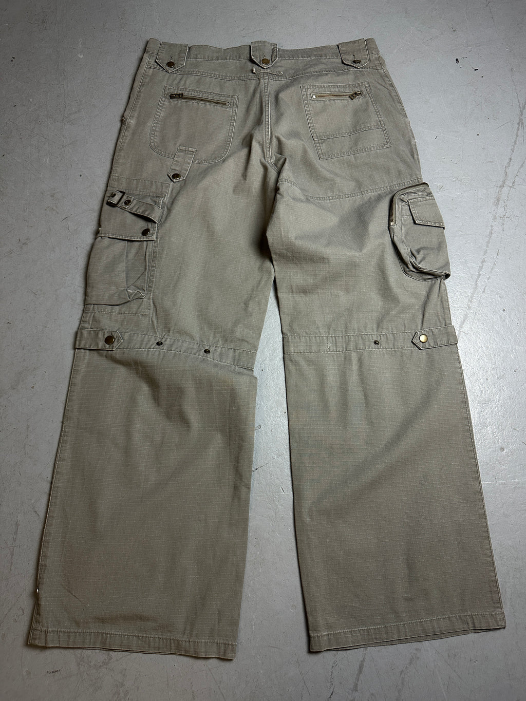 Productbild von Vintage Khaki Cargo Pants L/XL von hinten 