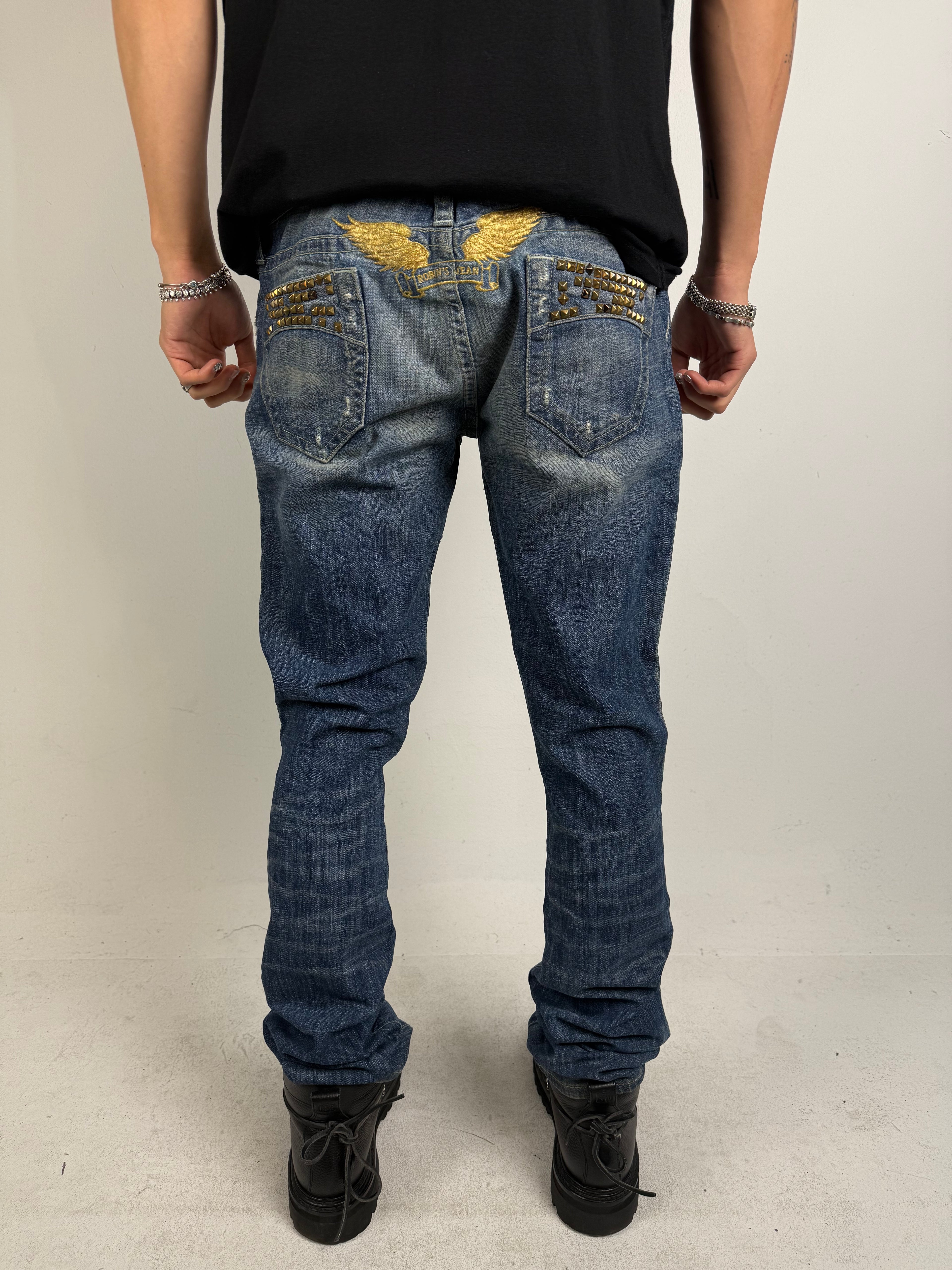 Tragebild von Vintage Robin‘s Jean Crazy Gold Studded Skinny Jeans von hinten