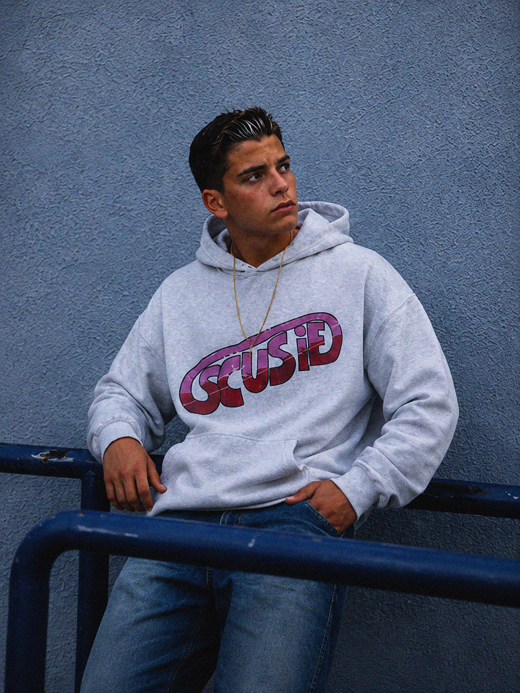 "SCUSIE" HOODIE