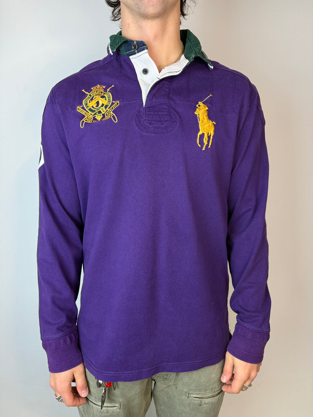 Tragebild von Vintage Polo Ralph Lauren Purple Longsleeve Polo Shirt XL von vorne 