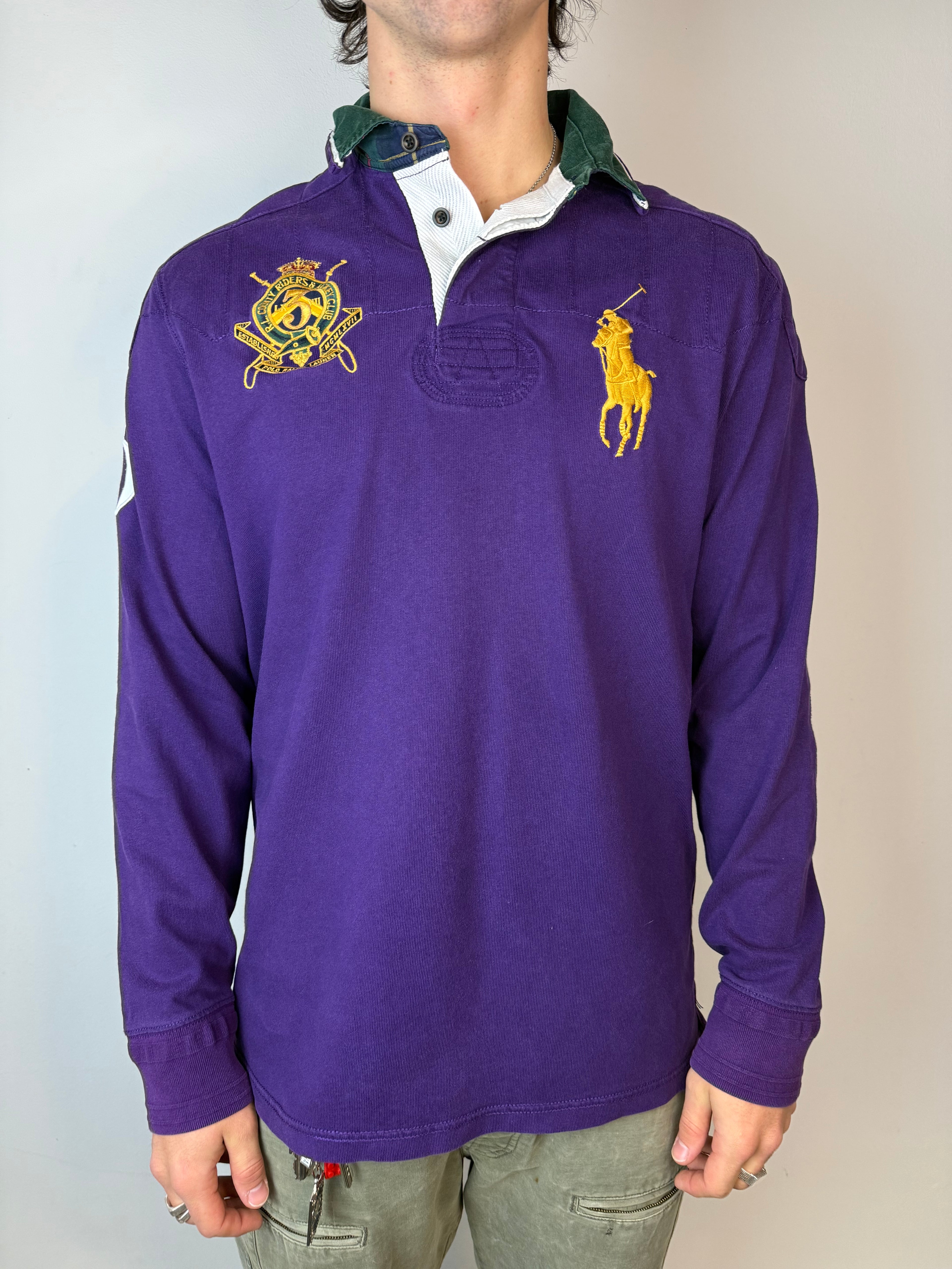 Tragebild von Vintage Polo Ralph Lauren Purple Longsleeve Polo Shirt XL von vorne 