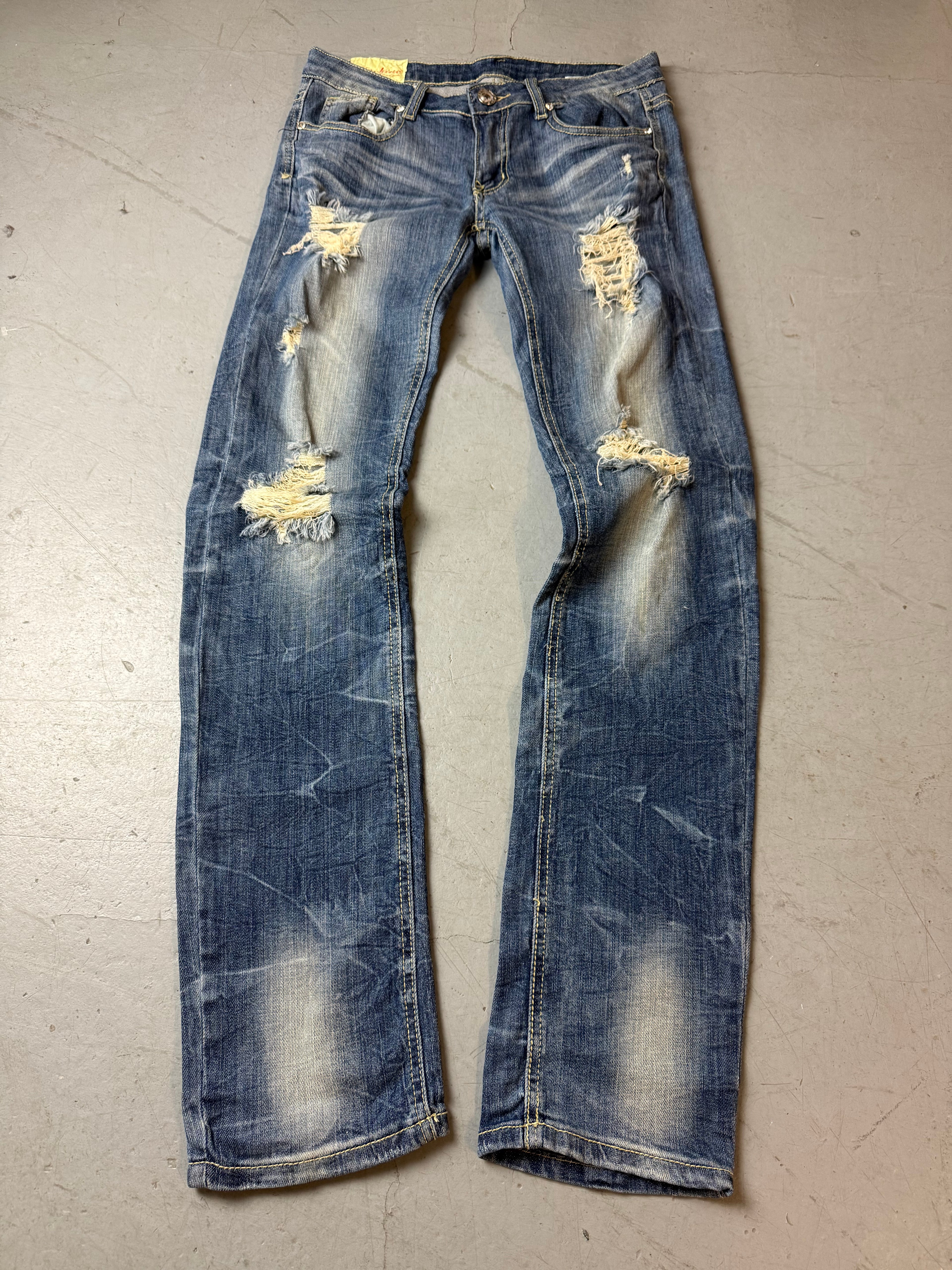 Vintage Machine UK Backprint Low Waist Straight Leg Jeans für Damen. Y2K 2000s Fashion