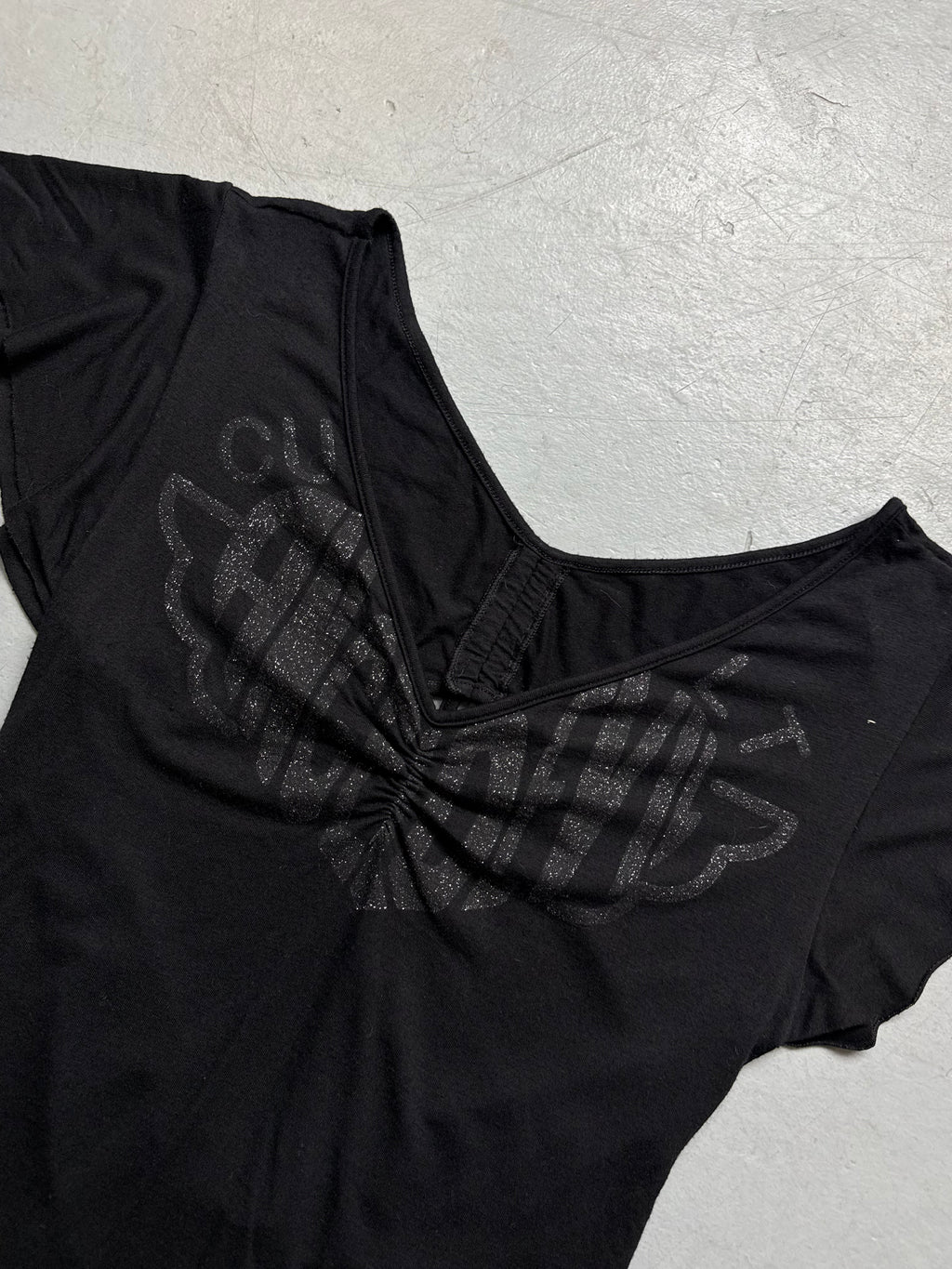 Vintage Black V-Neck Glitter Top for women. Y2K Second Hand 2000s Fashion.