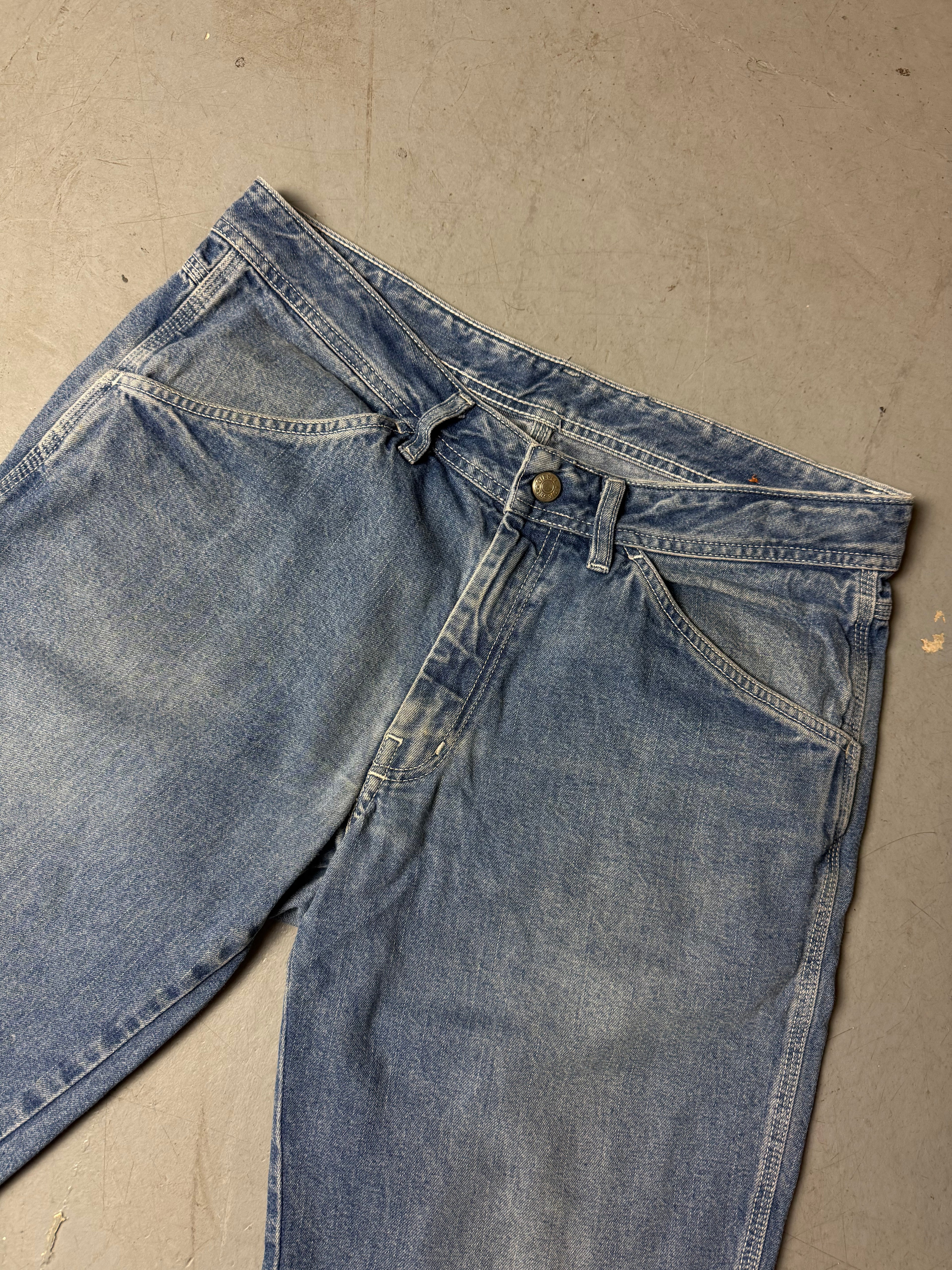 Detailliertes Produktbild von Vintage Diesel Denim Jorts von vorne