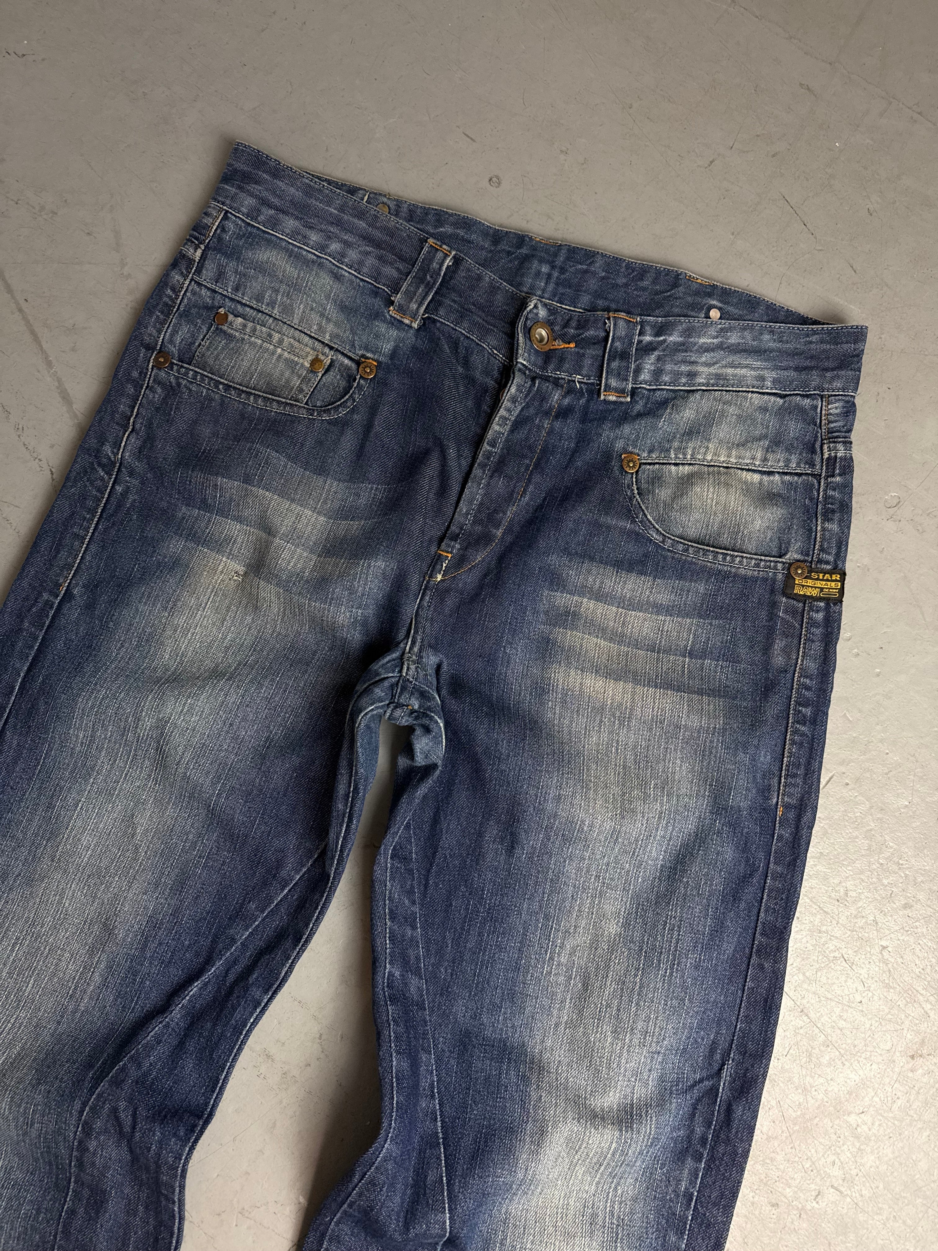 Vintage g-Star baggy Jeans für Herren mit back stitching. Y2K 2000s second Hand Fashion 