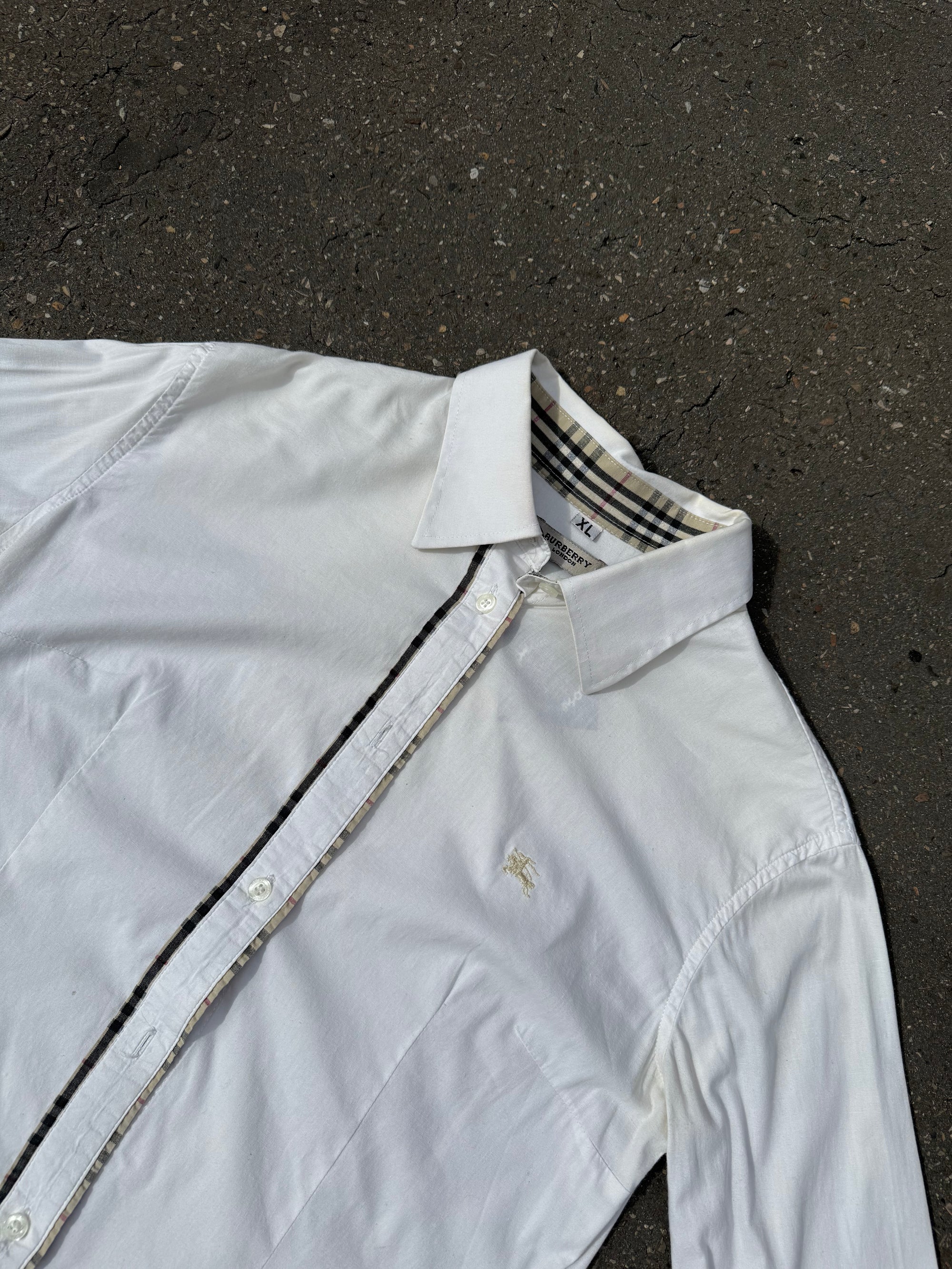 Vintage Burberry White Button Up Shirt M/L