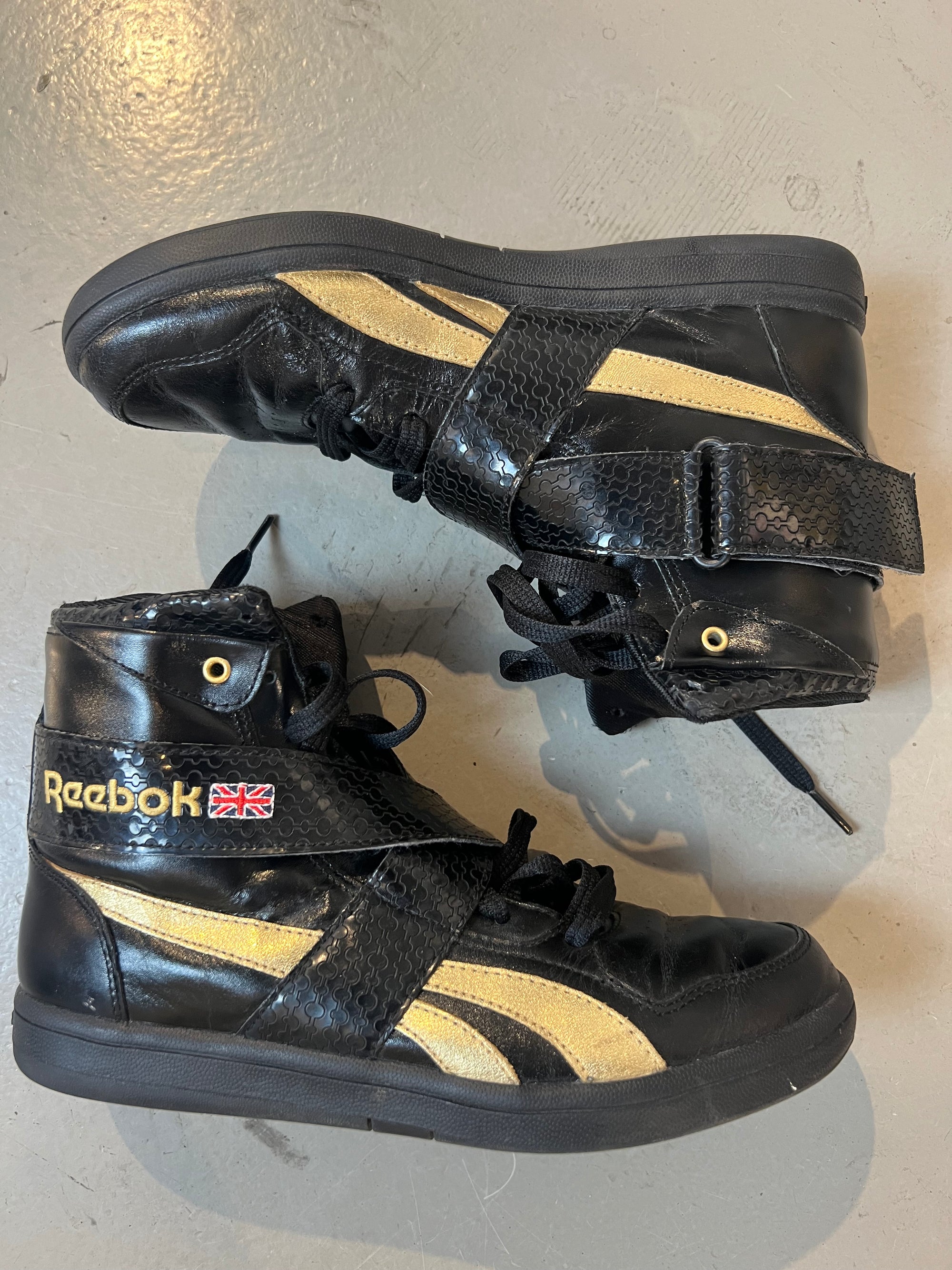 Vintage Black Reebok Sneaker 38