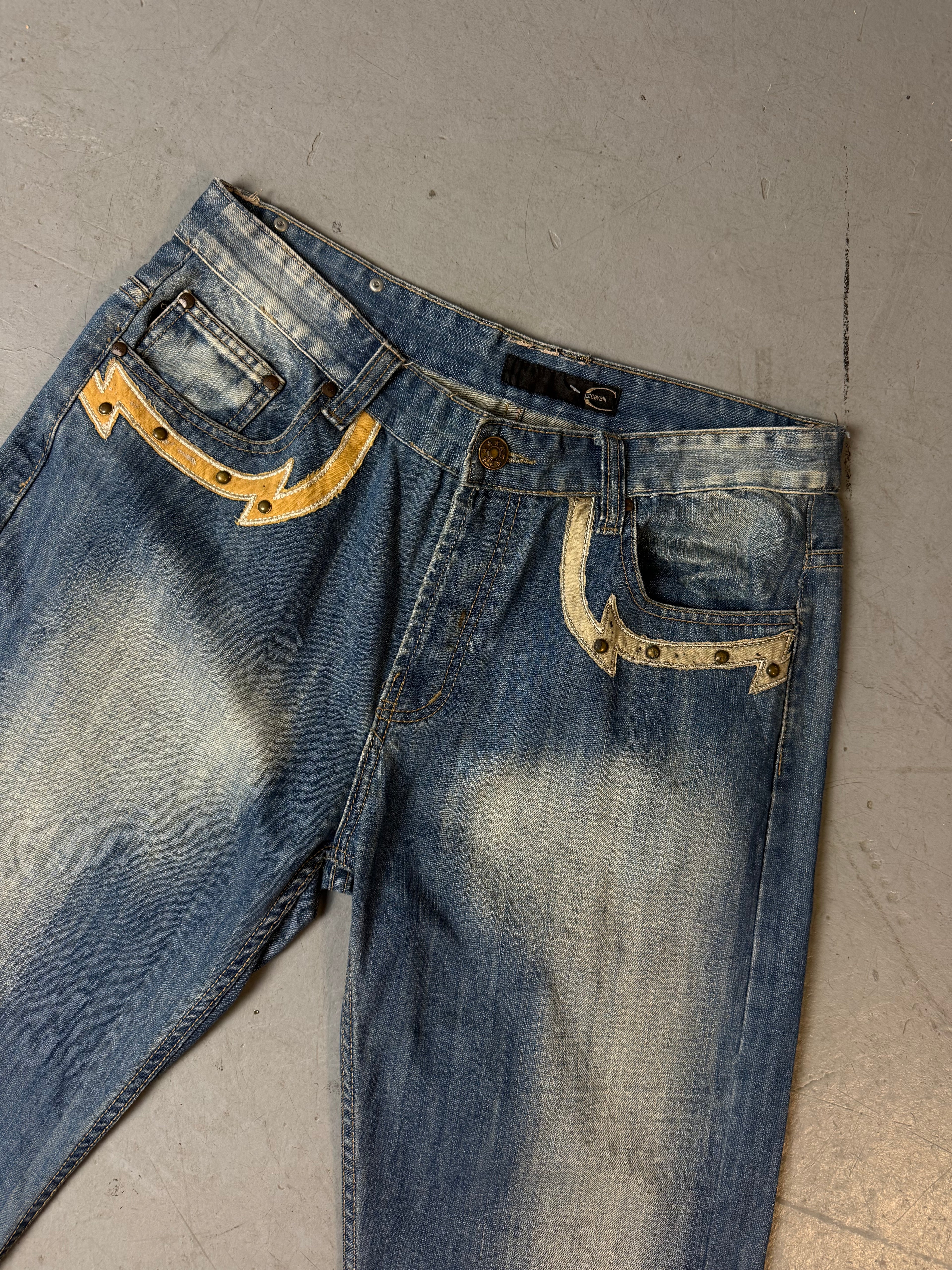 Detailbild von Vintage Just Cavalli Baggy Denim with Back Print von Hosenbund