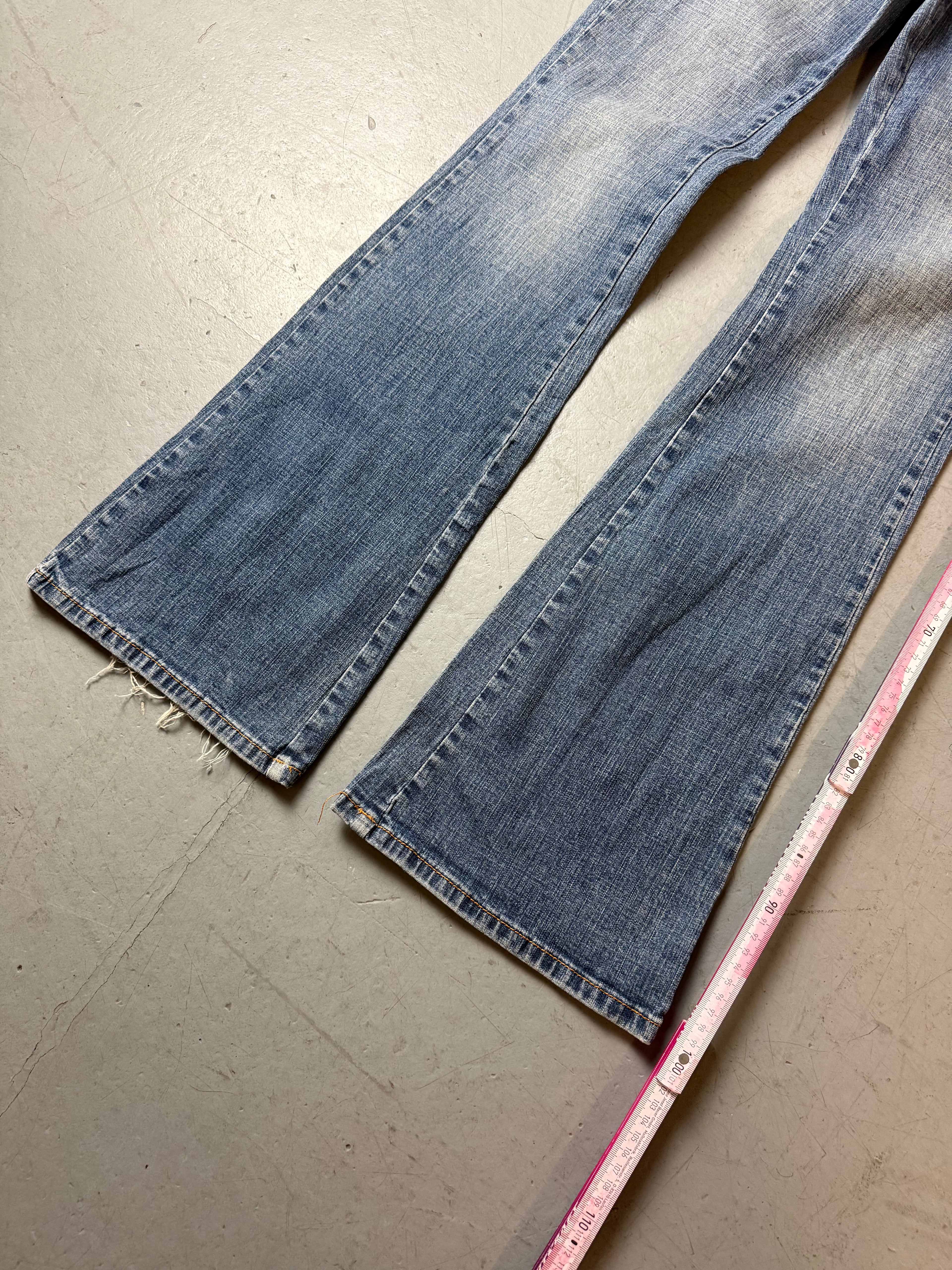 Vintage SO Low Waist Bootcut Jeans für Damen. Y2K 2000s Fashion