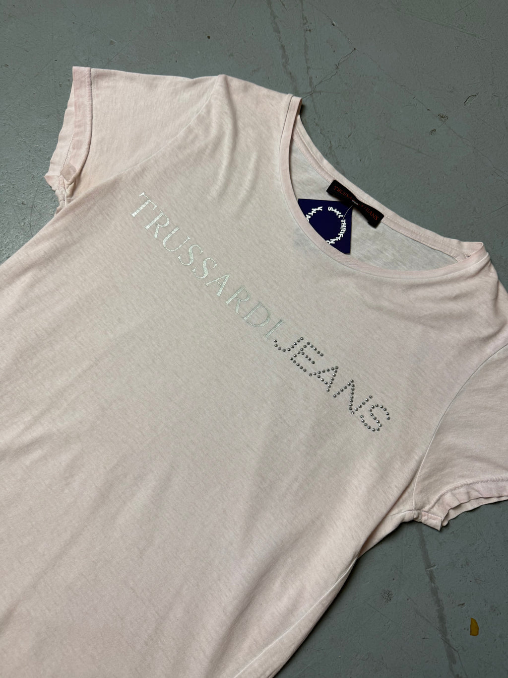Vintage Trussardi Jeans Light Pink T-Shirt Whit nice glitter stones for girls. Y2K Second Hand 2000s Fashion 