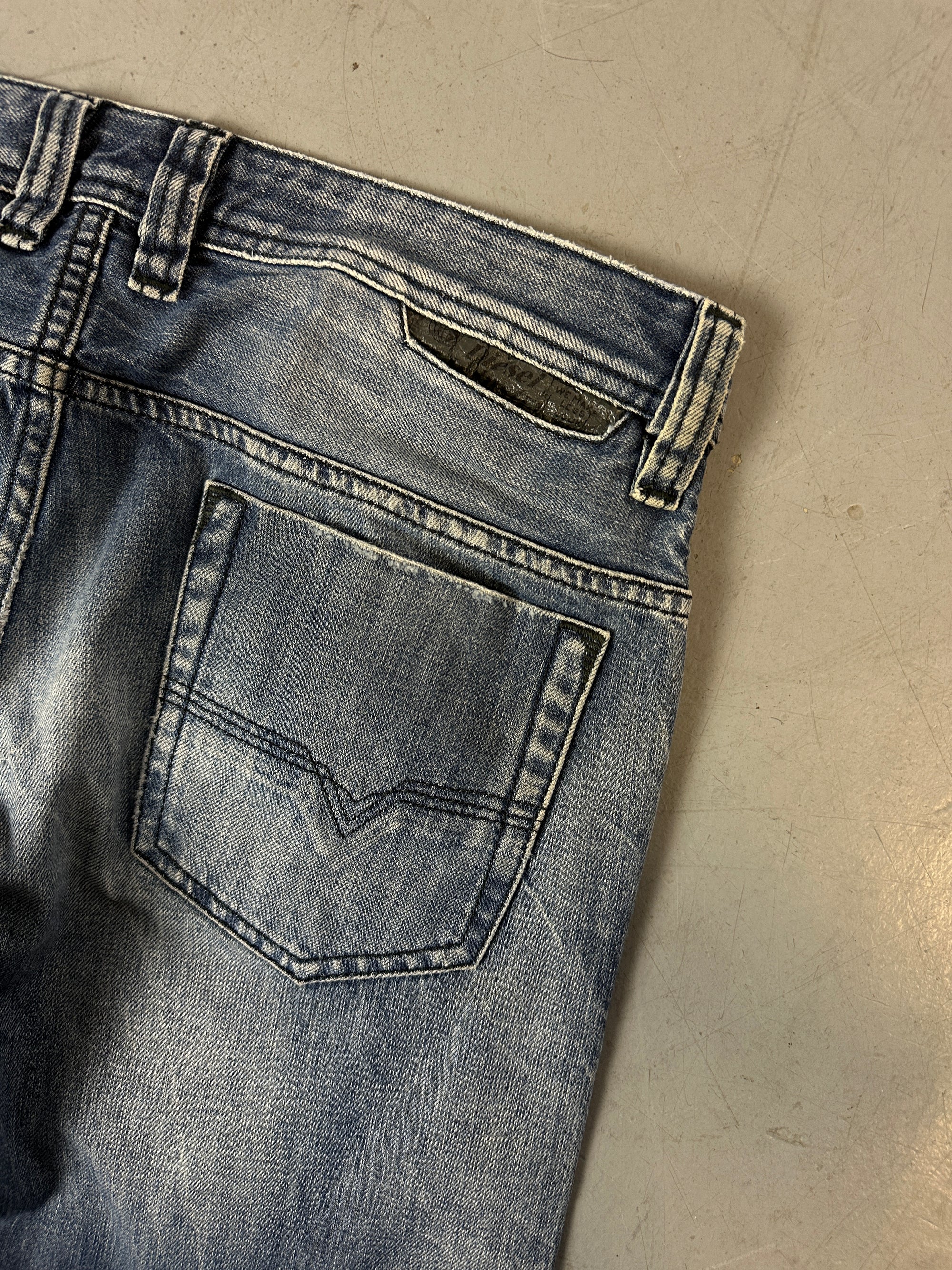 Detailliertes produktbild von hinten