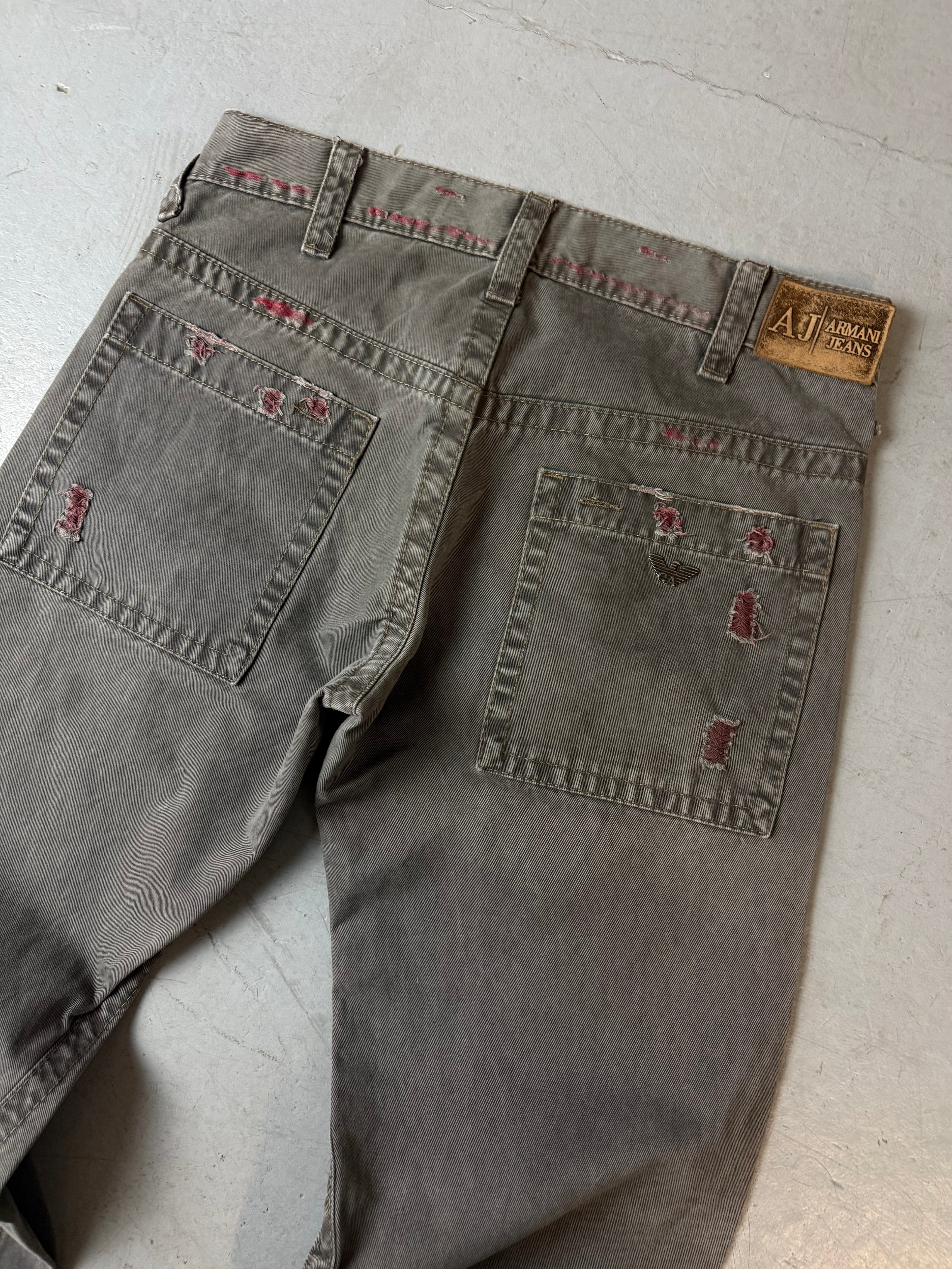 Vintage Armani Jeans Grey Straight Leg Jeans für Herren. Y2K Second Hand 2000s Fashion