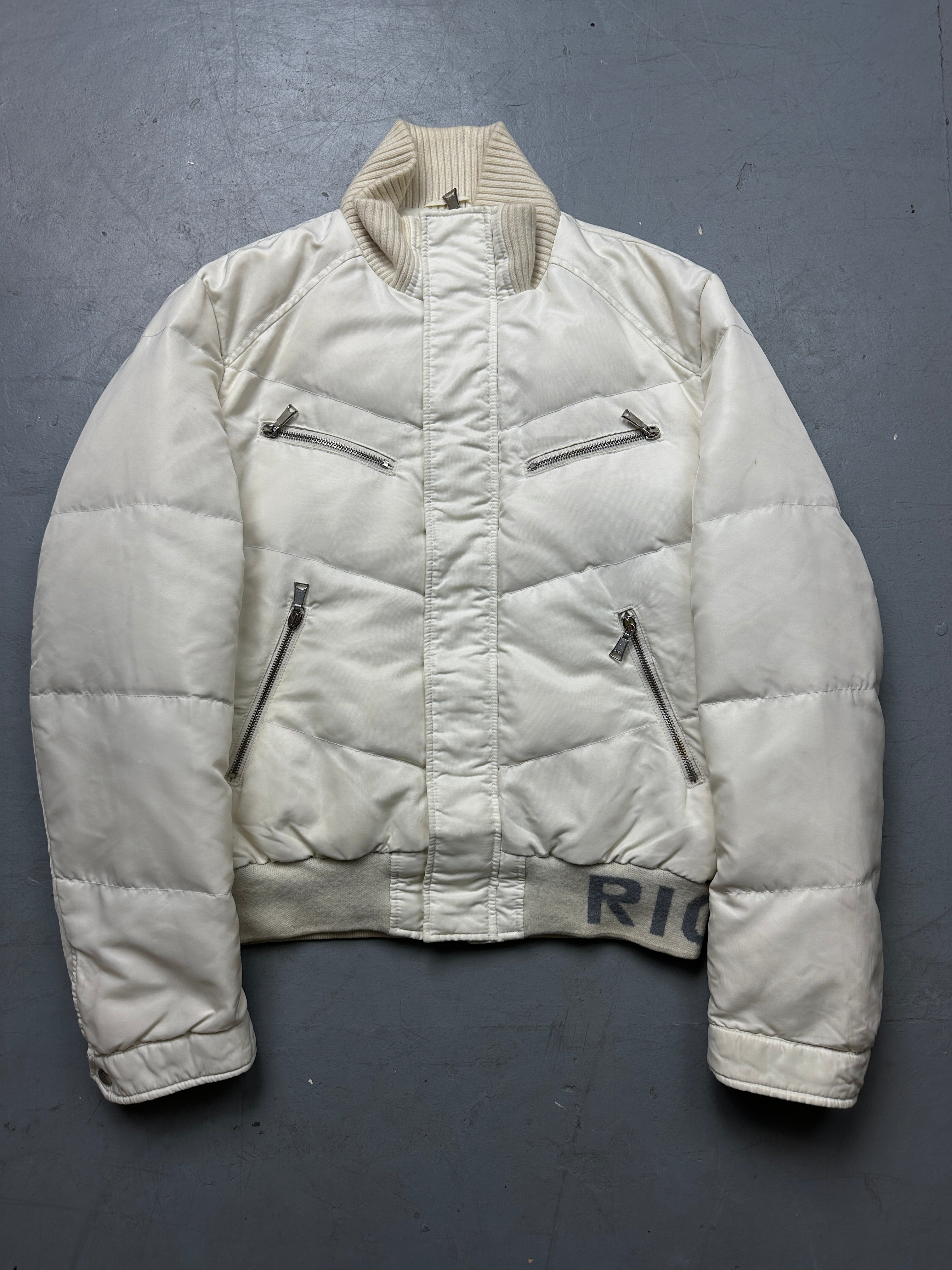 Vintage Richmond White Down Jacket für Männer. Y2K Secondhand 2000s Fashion 
