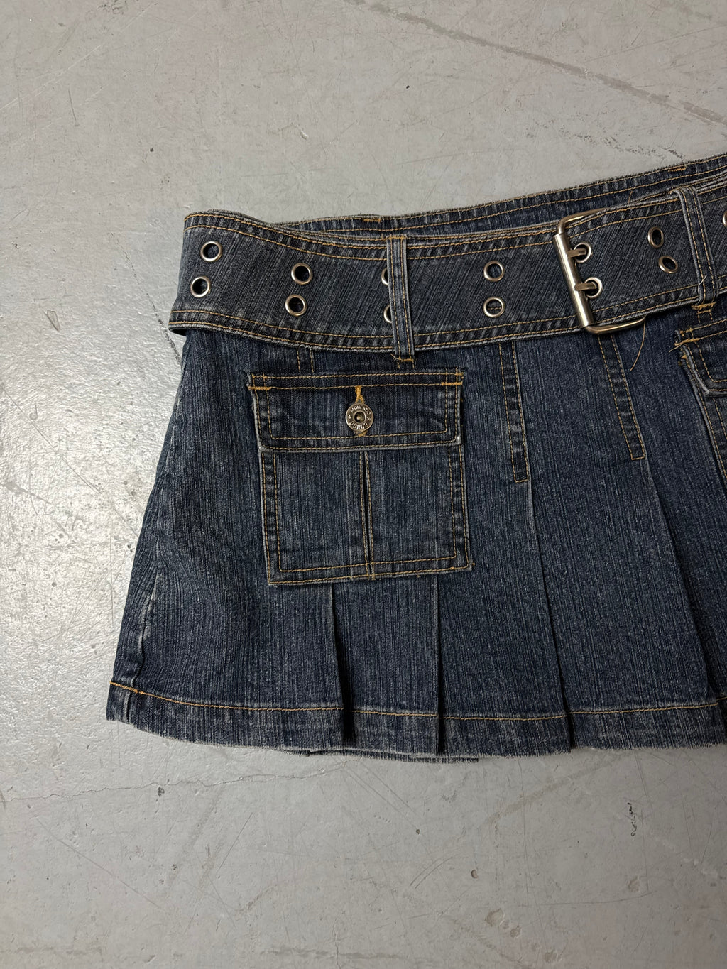 Vintage Bongo Denim Mini Skirt with Belt M