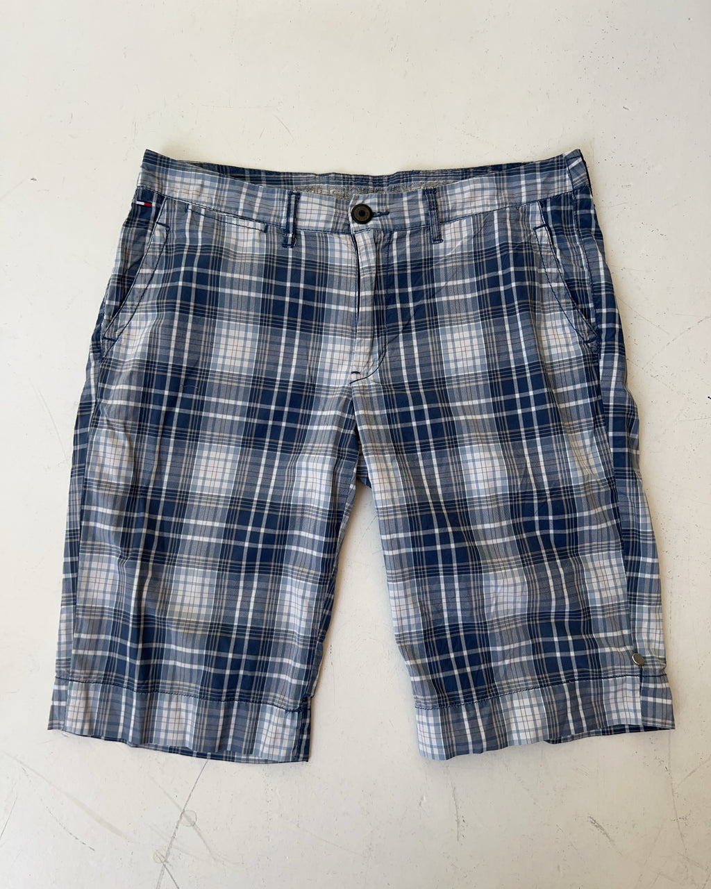Vintage Tommy Hilfiger Shorts (M/L)