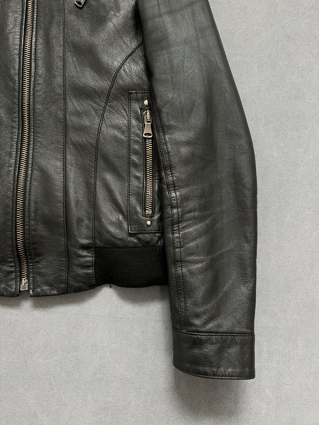 Vintage Leather Jacket für Herren. Y2K Second Hand 2000s Fashion