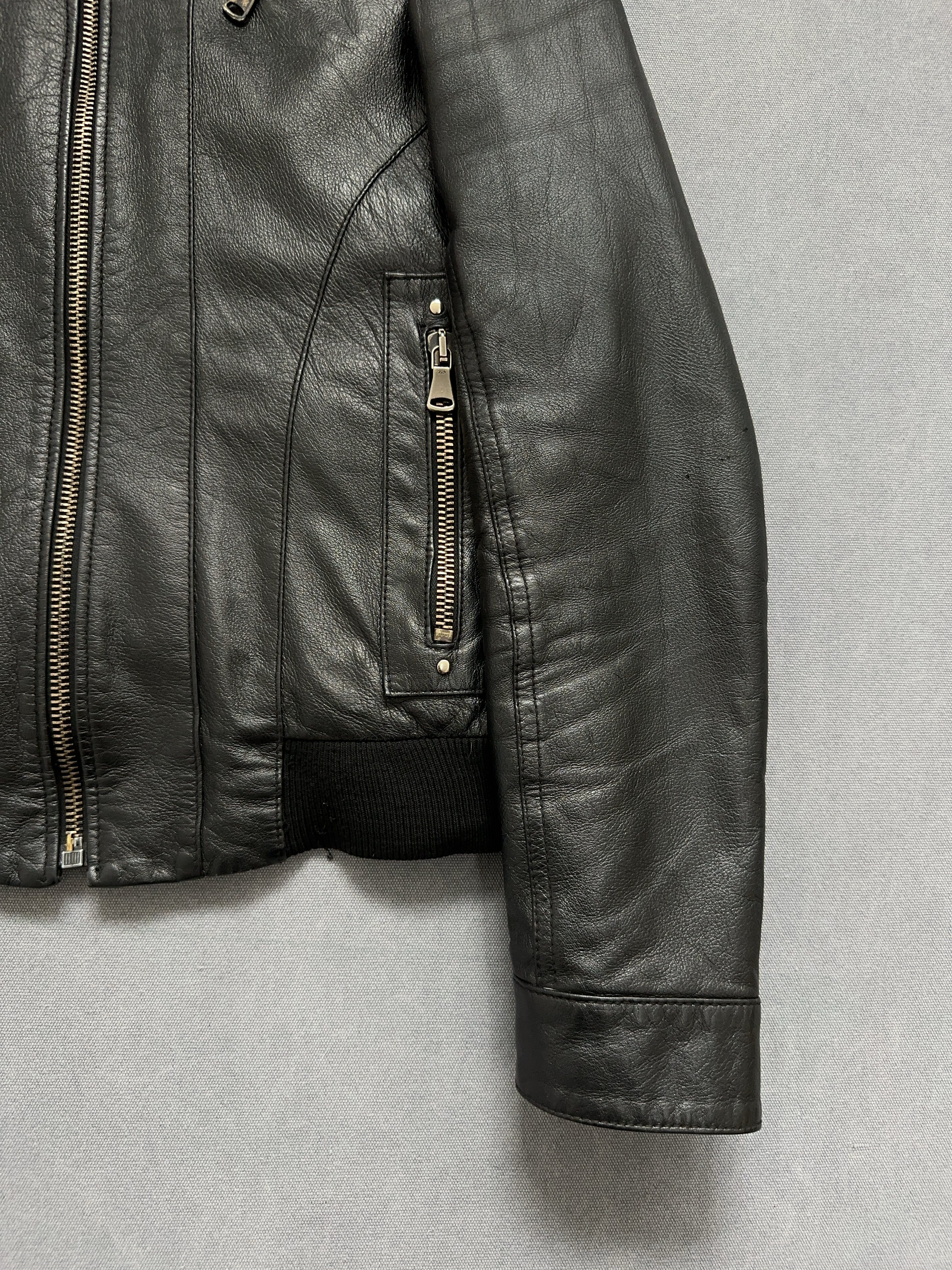 Vintage Leather Jacket für Herren. Y2K Second Hand 2000s Fashion