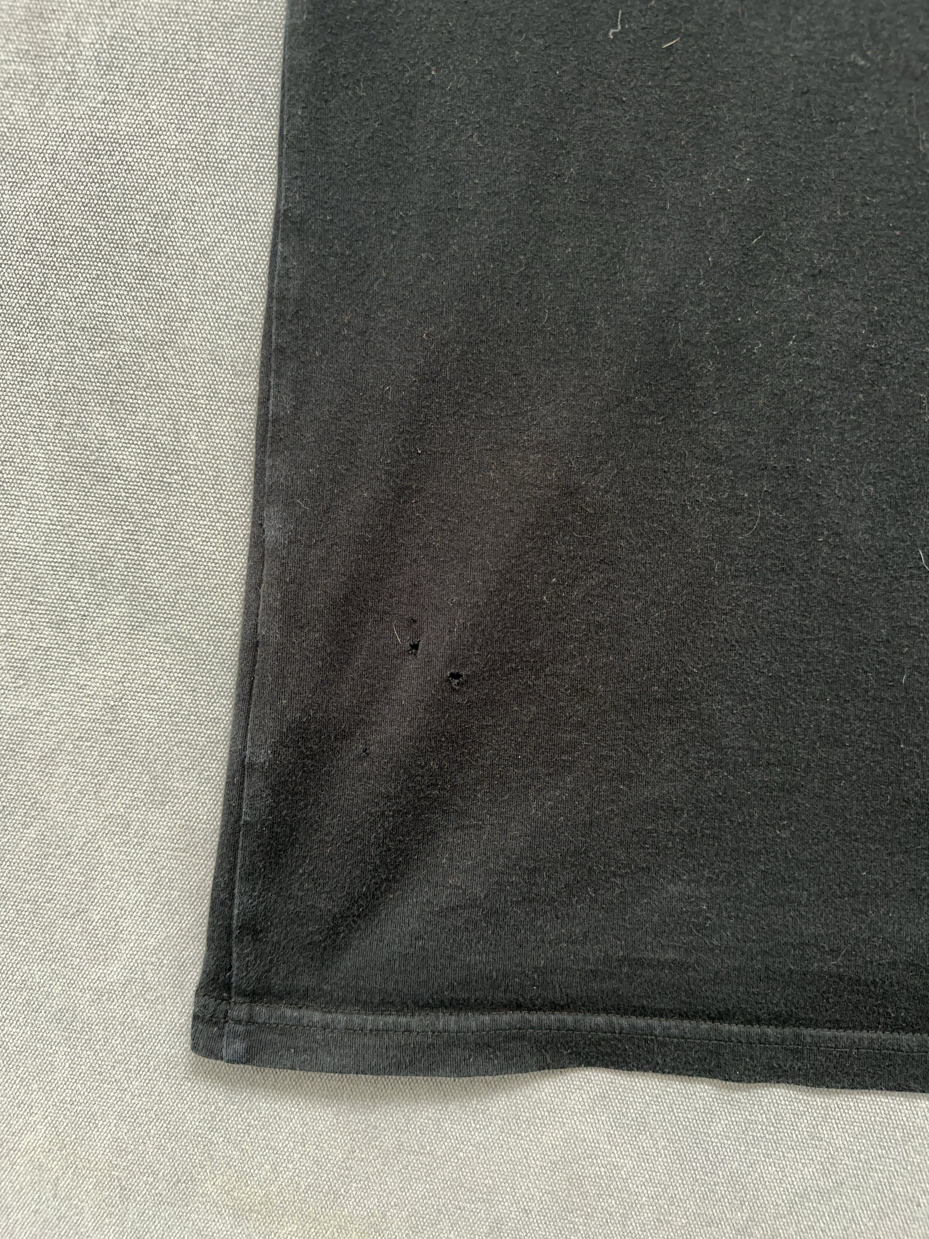 Vintage Hysterie Glamour T-Shirt für Herren. Y2K Second Hand 2000s Fashion 