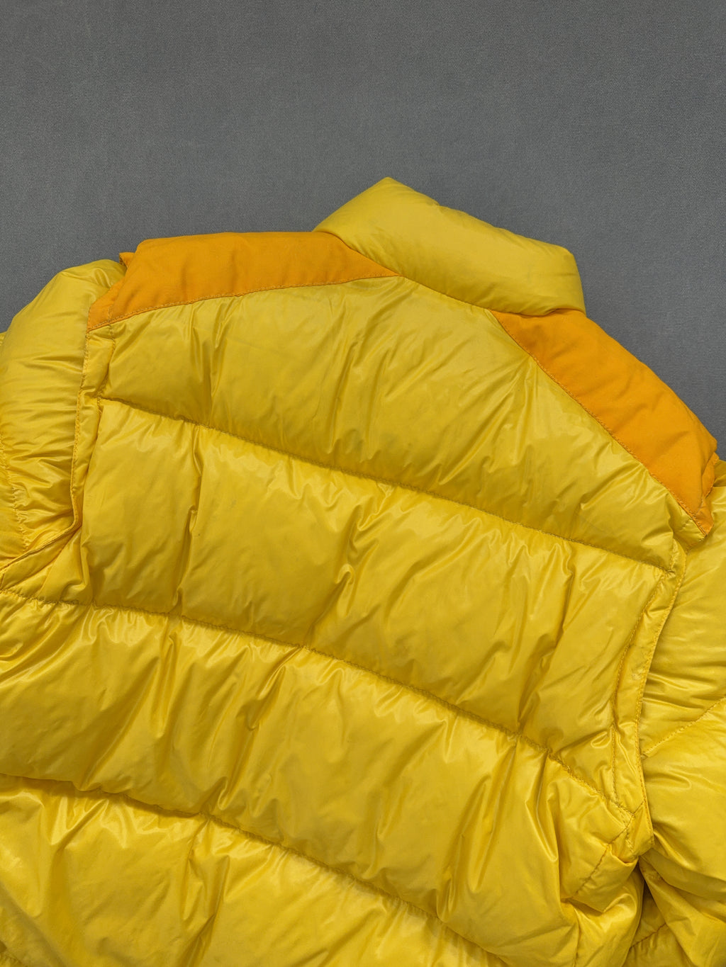Vintage Moncler Puffer (XL)