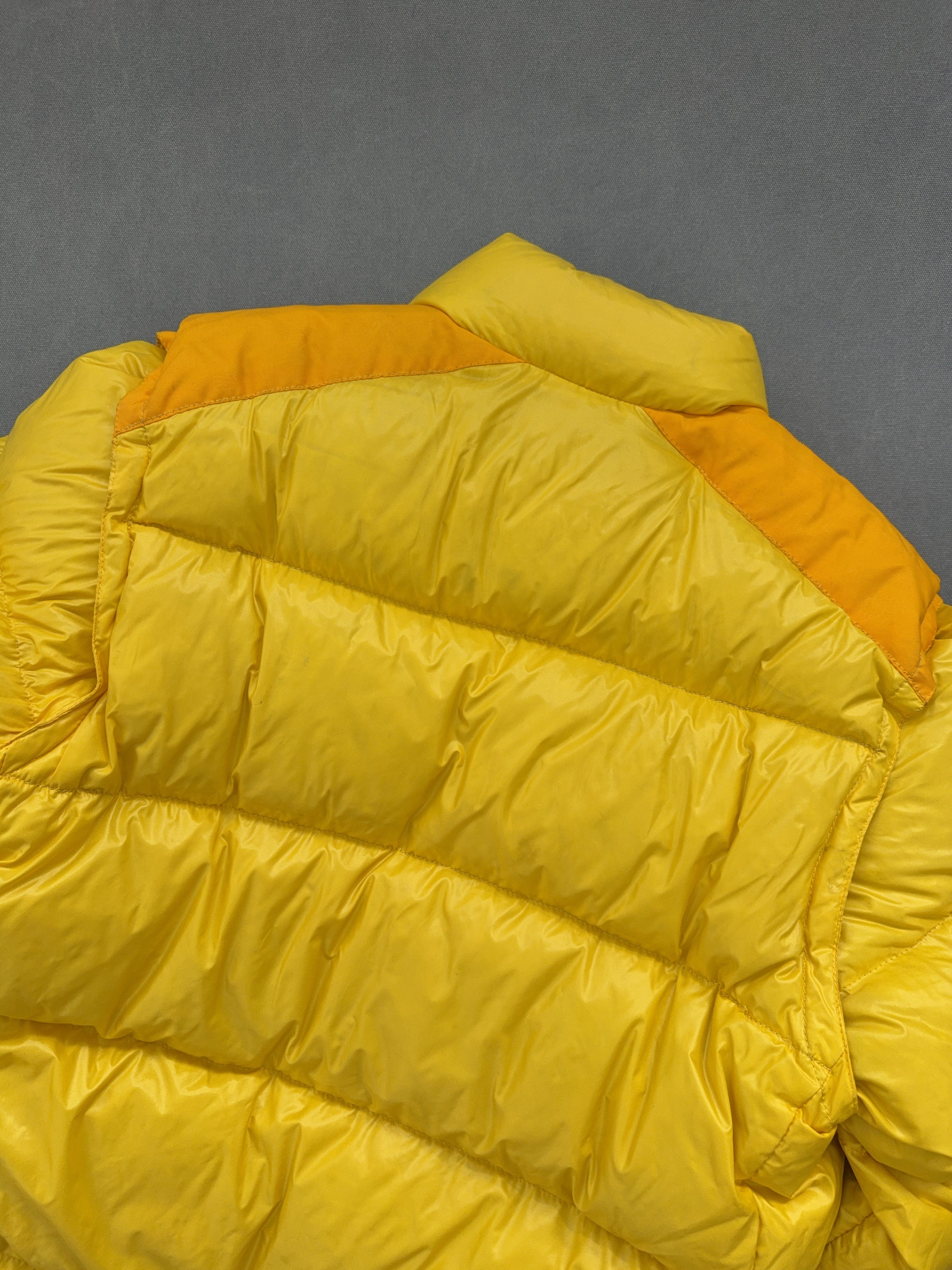 Vintage Moncler Puffer (XL)