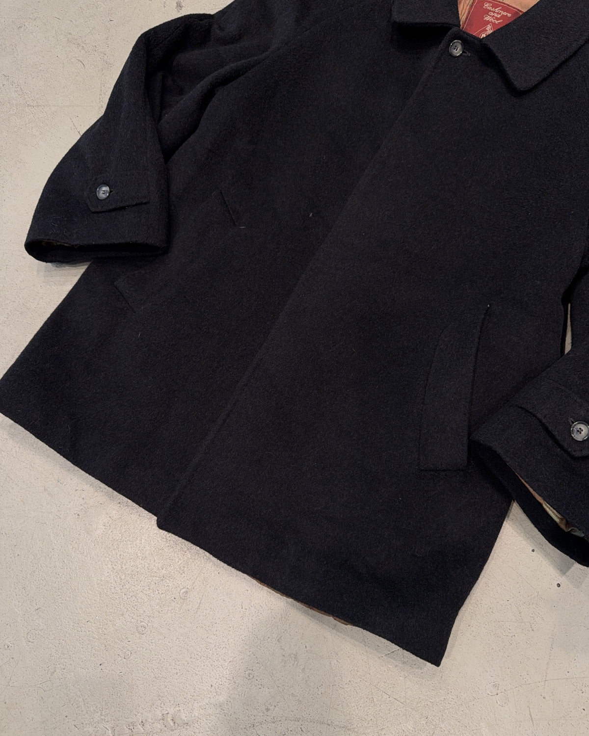 Vintage Valerio Valentino Mantel (XL)