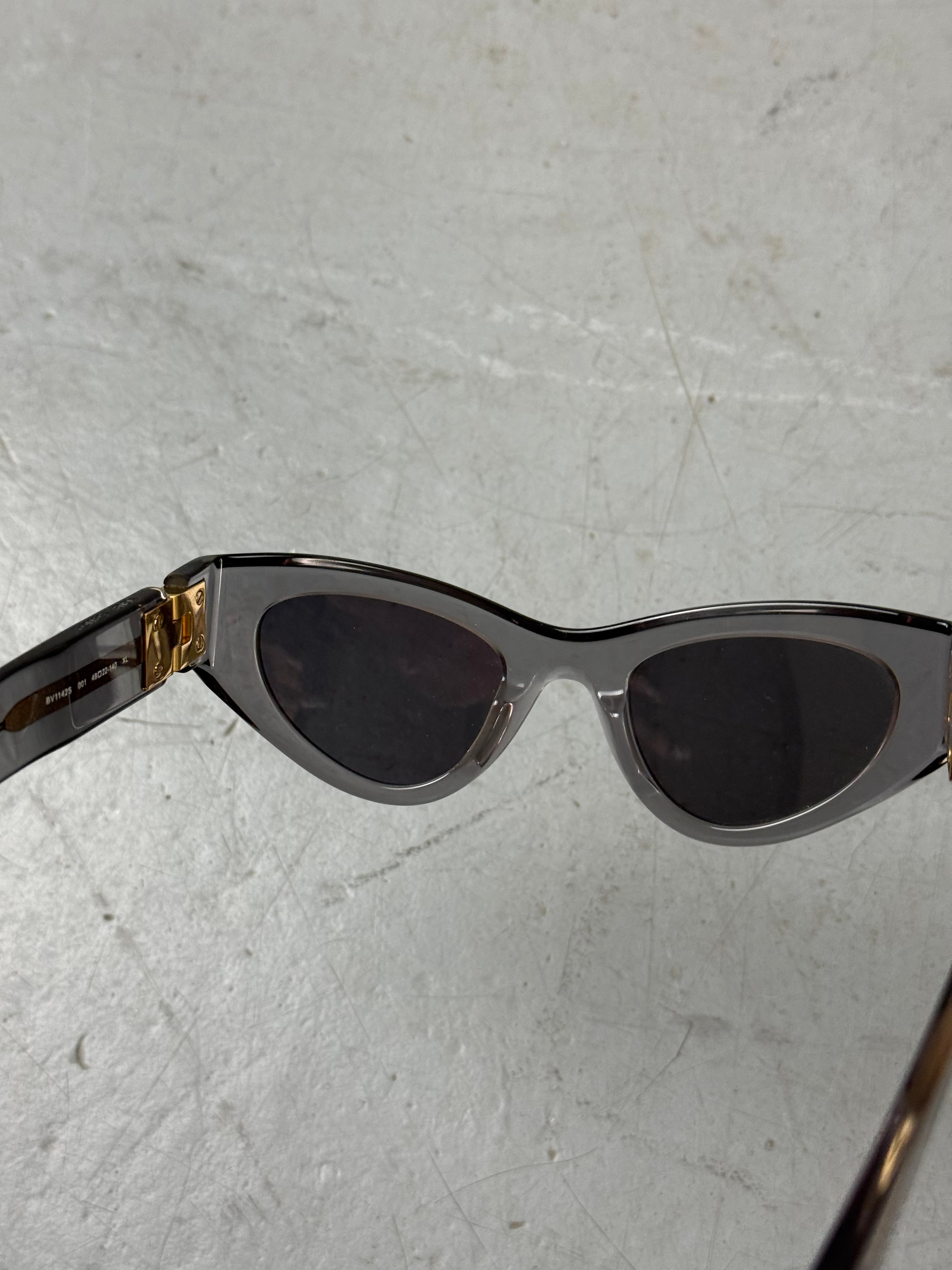 Bottega Veneta Grey and Gold Sunglasses Unisex. Y2K Second Hand 2000s Fashion