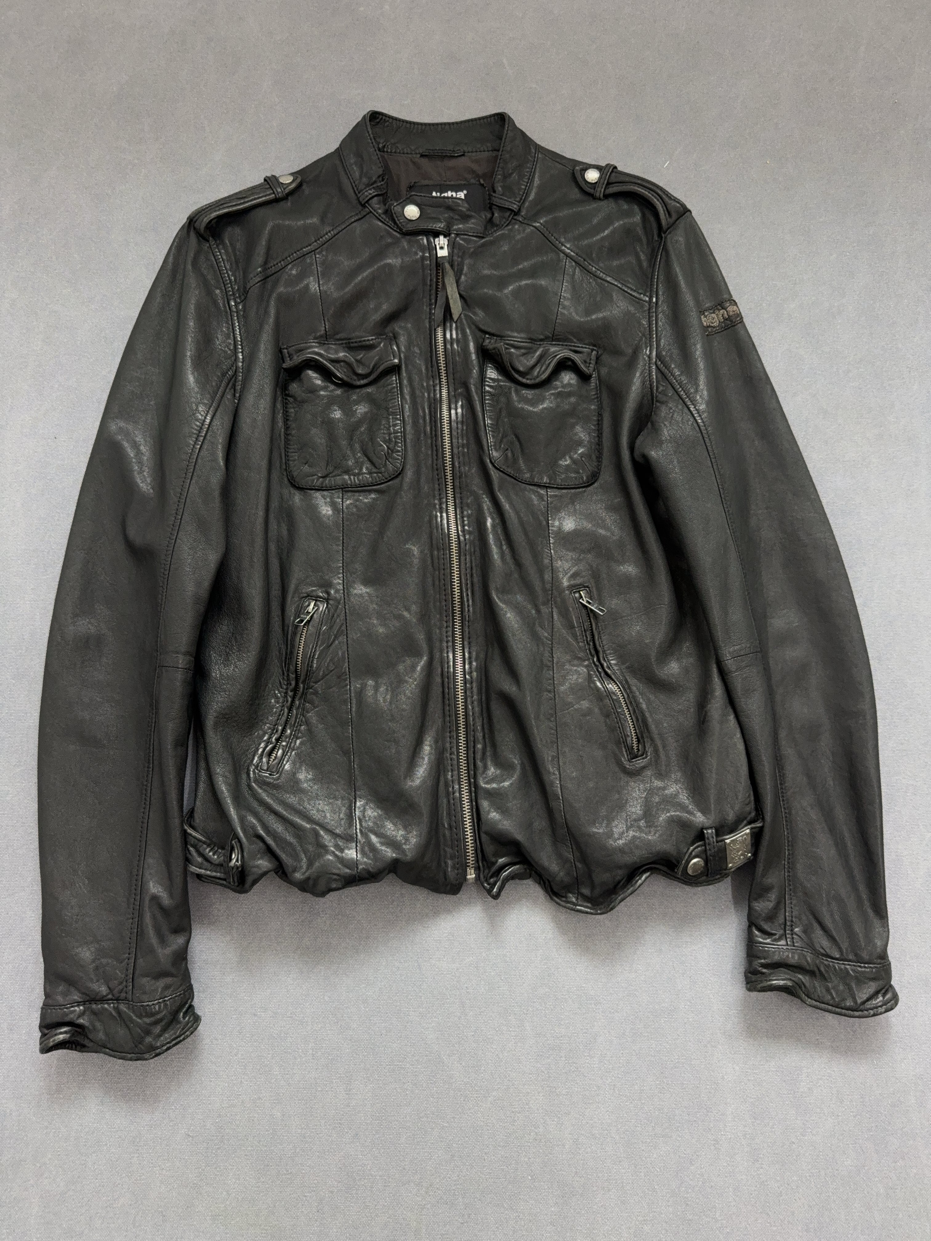 Vintage Tigha Jacke für Herren. Y2K Second Hand 2000s Fashion