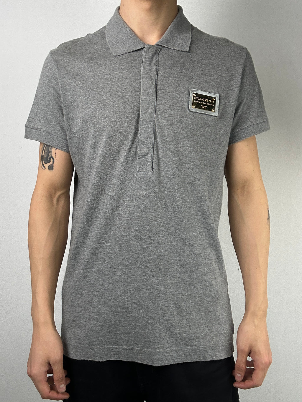 Vintage Dolce&Gabbana Grey Polo Shirt für Herren. 2000s Second Hand 2000s Fashion