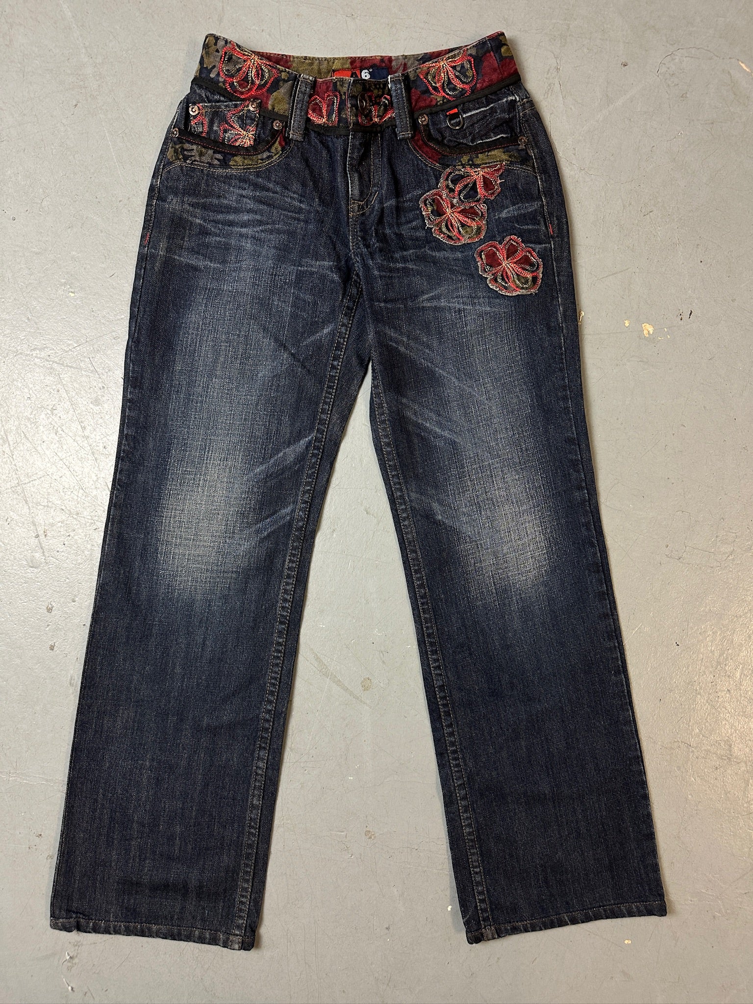 Vintage A6 Stright Leg Jeans with Flower Stitching S