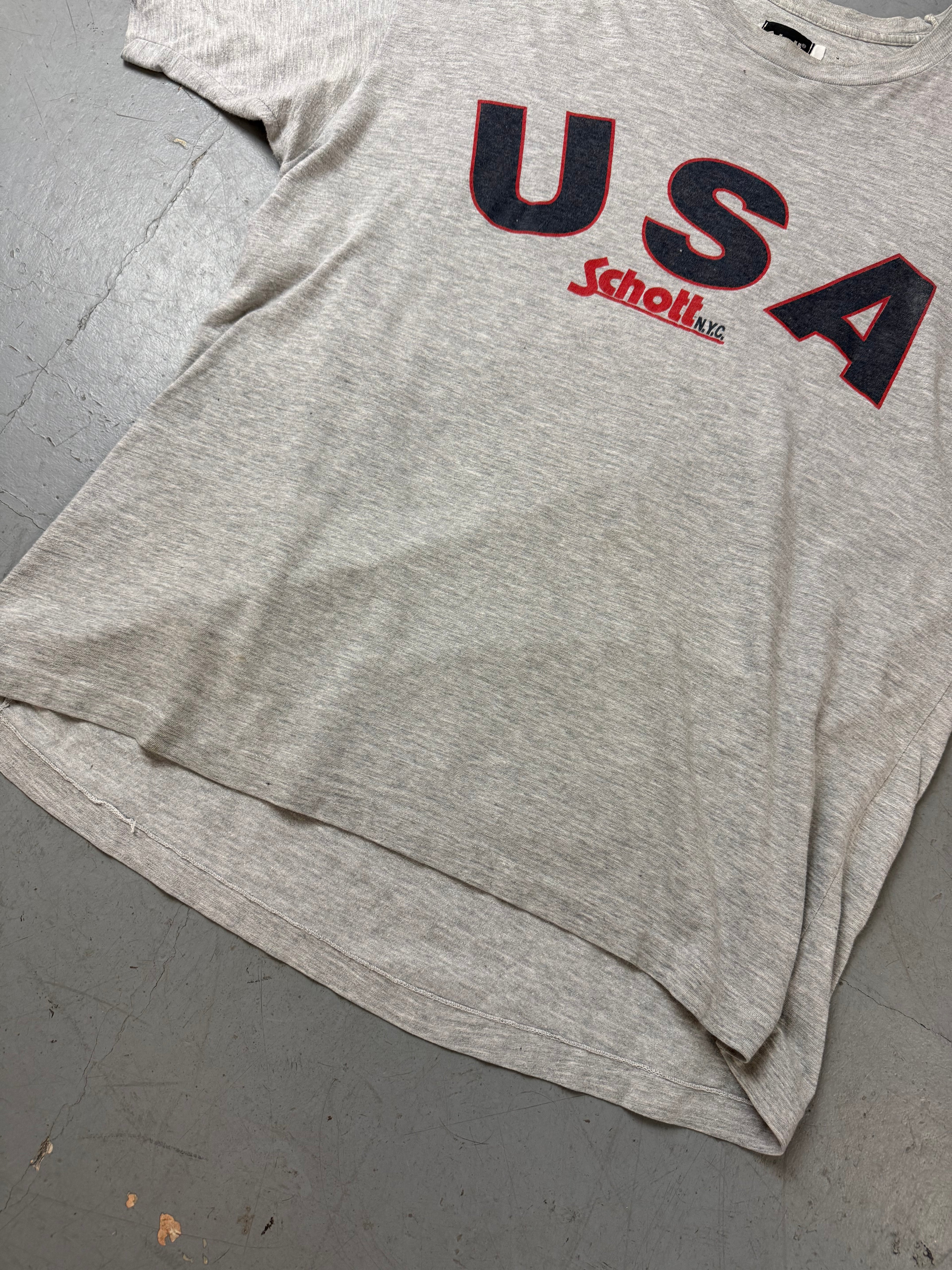 Vintage Schott USA Grey Printed T-Shirt für Herren. Secondhand Y2K 2000s Fashion