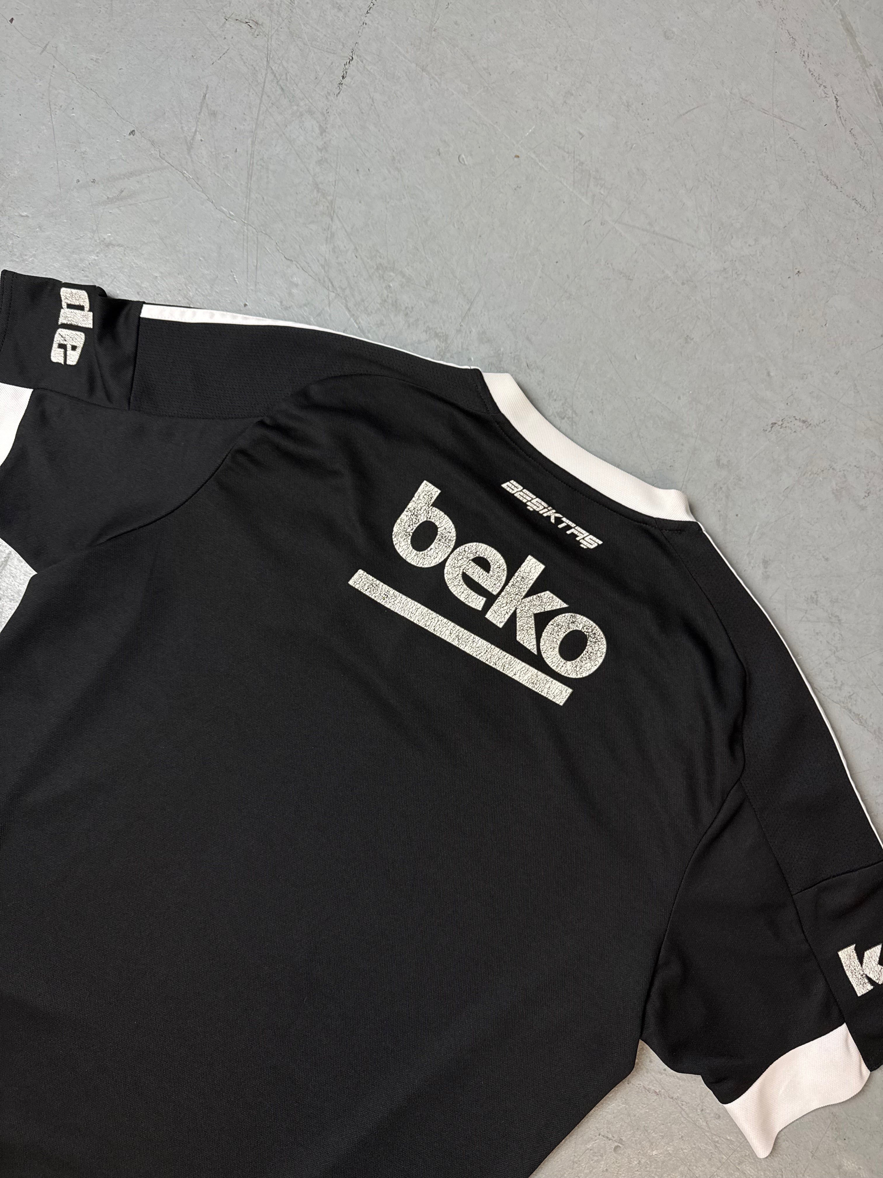 Vintage Adidas Besiktas 2015/2016 Third Jersey M/L