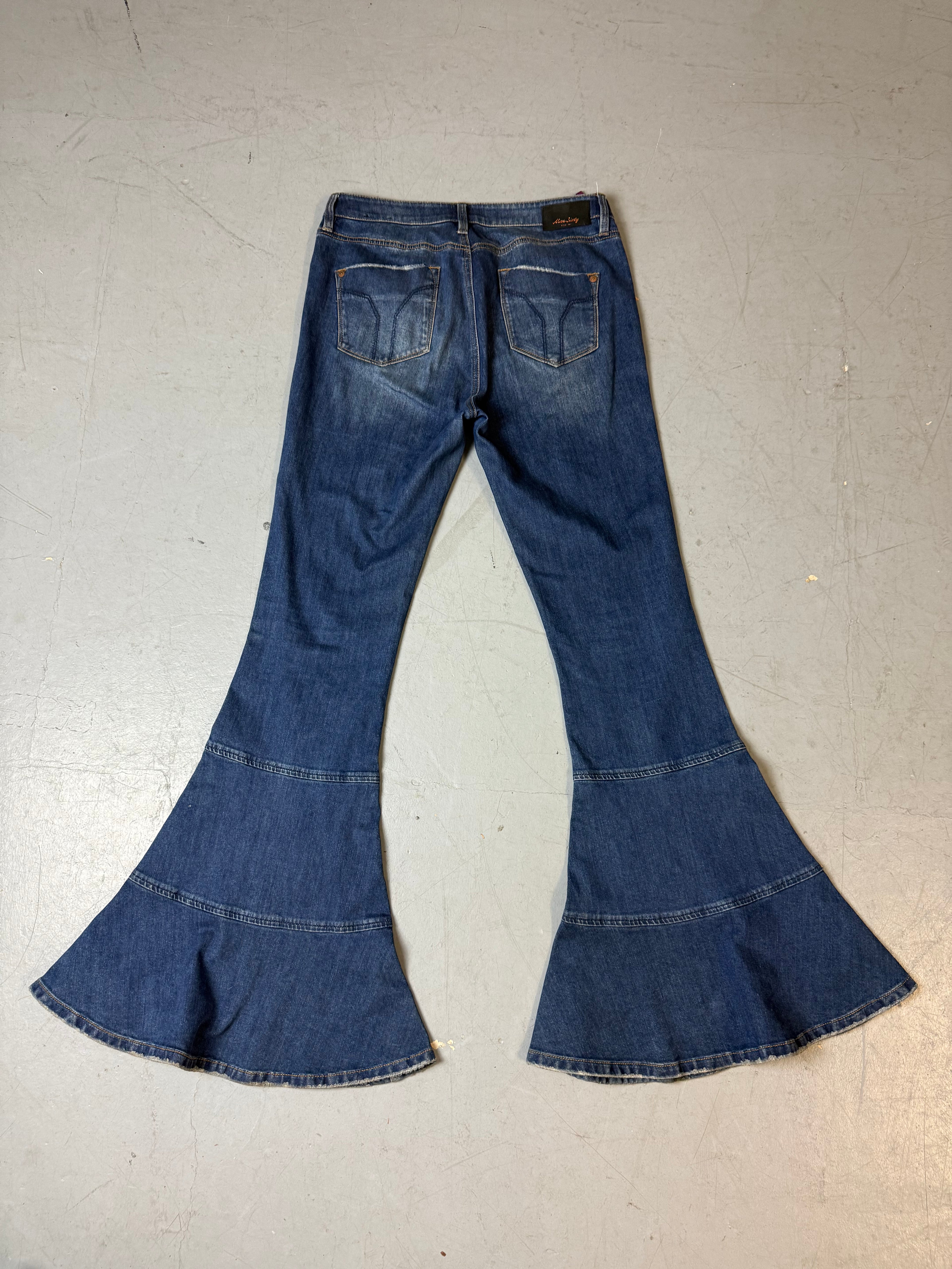 High waist dunkelblaue miss sixty Jeans mit sehr breitem schlag 