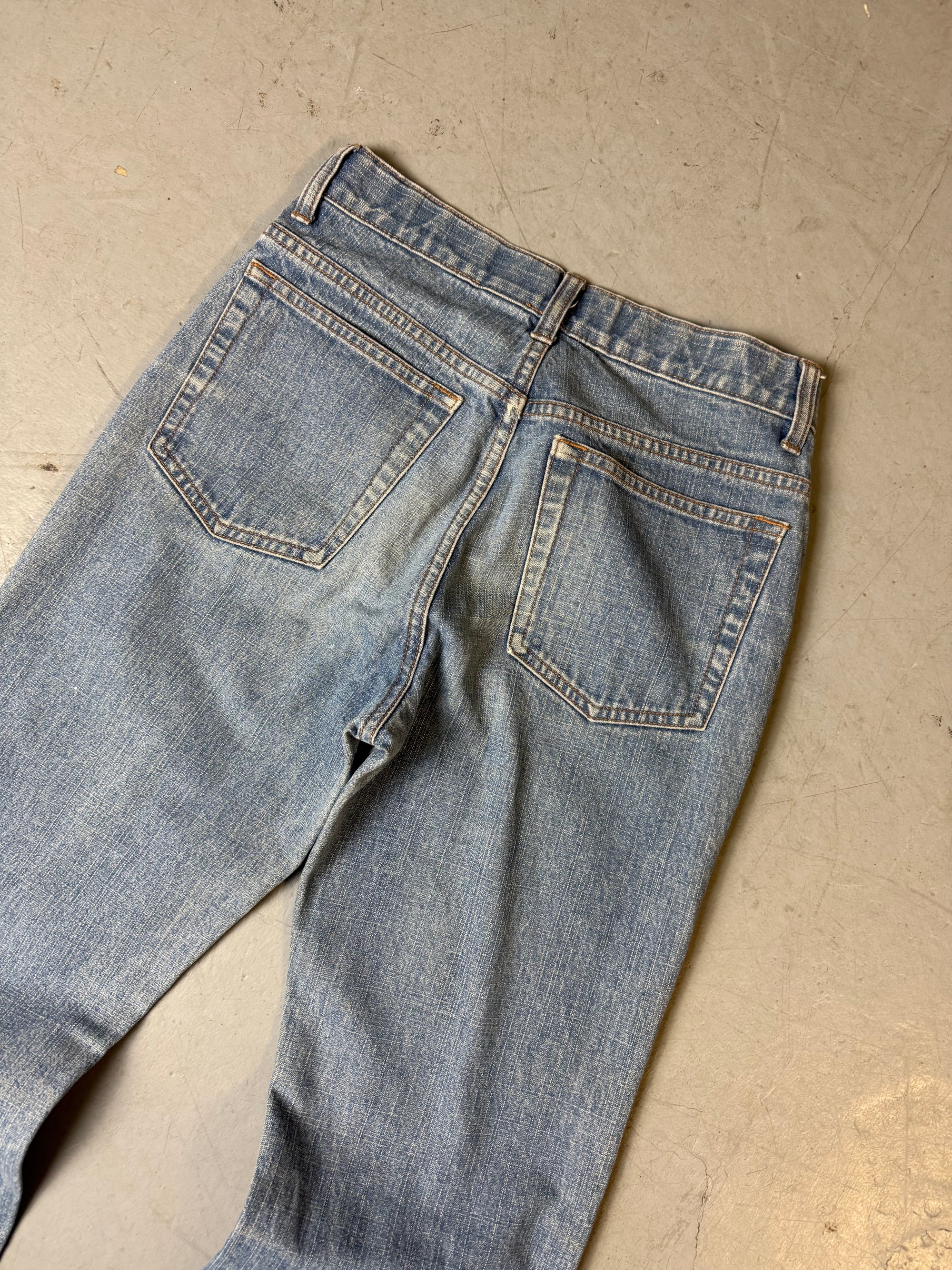 Detailliertes Produktbild von Vintage GAP High Waisted Jeans XS von hinten