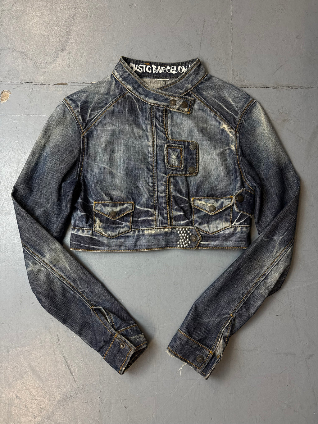 Vintage Cutso Cropped Denim Jacket für Damen. Y2K Second Hand 2000s Fashion