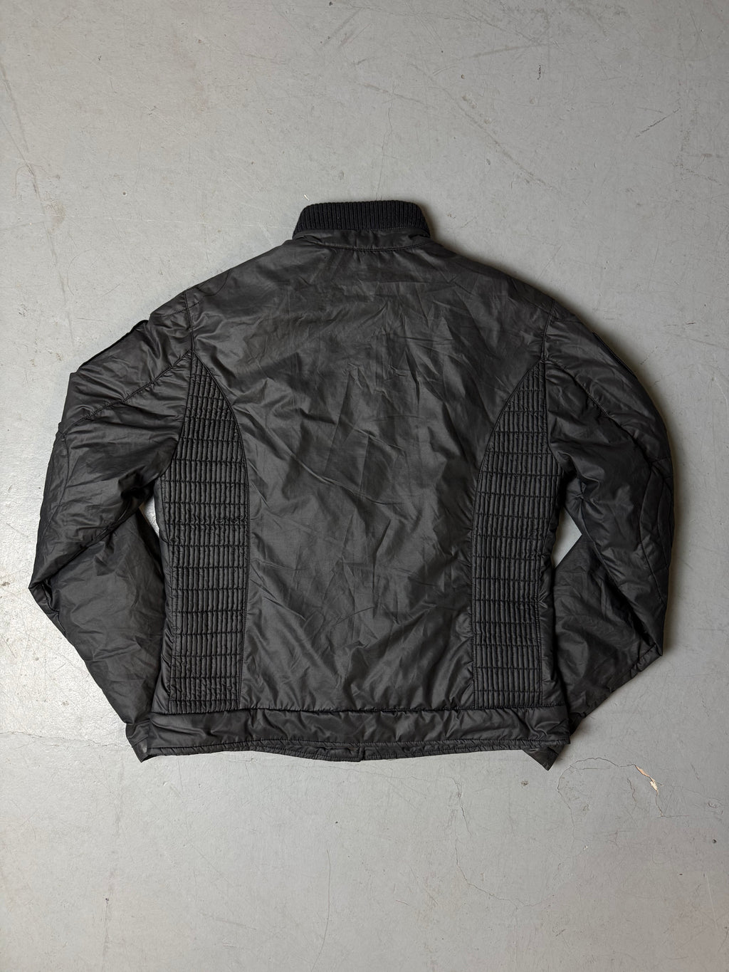 Produktbild von einer Vintage Blauer Light Jacket von hinten