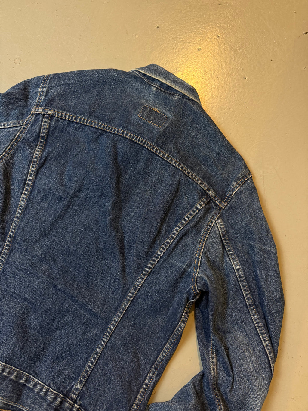 Vintage Levi’s Dark Blue Denim Jacket L/XL