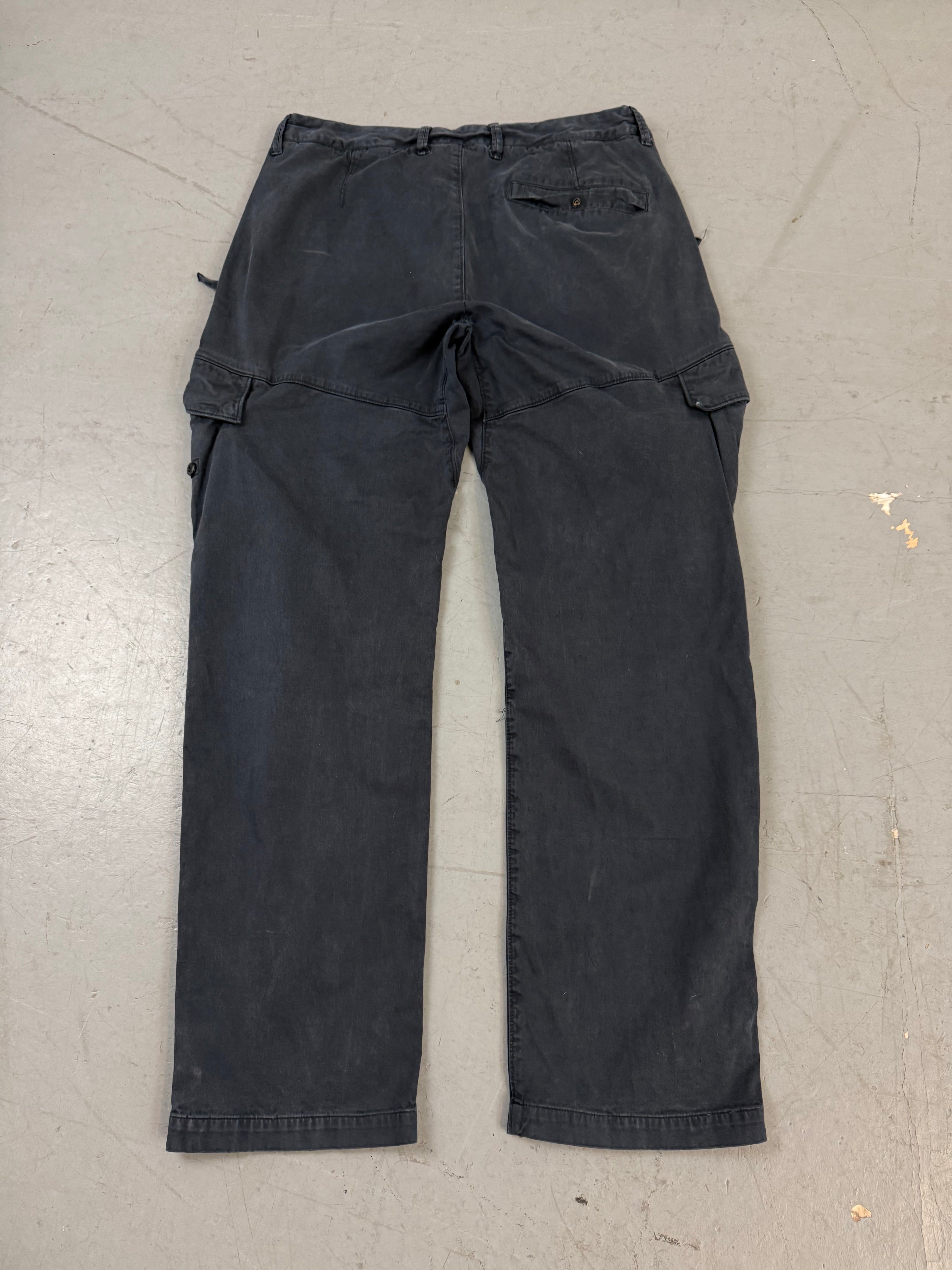 Vintage Stone Island Dark Blue Cargo Pants für Herren. Secondhand Y2K 2000s Fashion