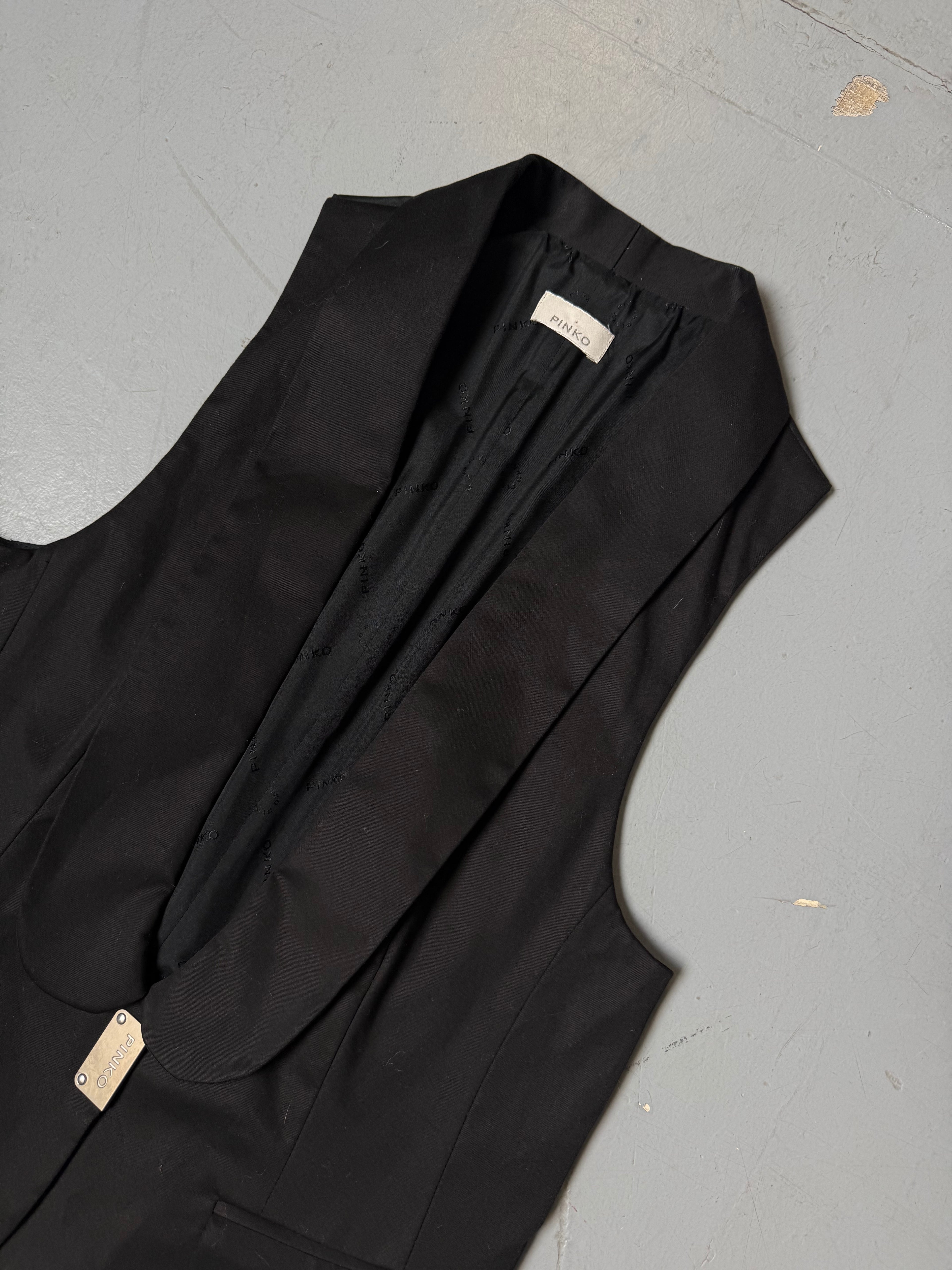 Vintage Pinko Black Vest für Damen. Y2K Secondhand 2000s Fashion.