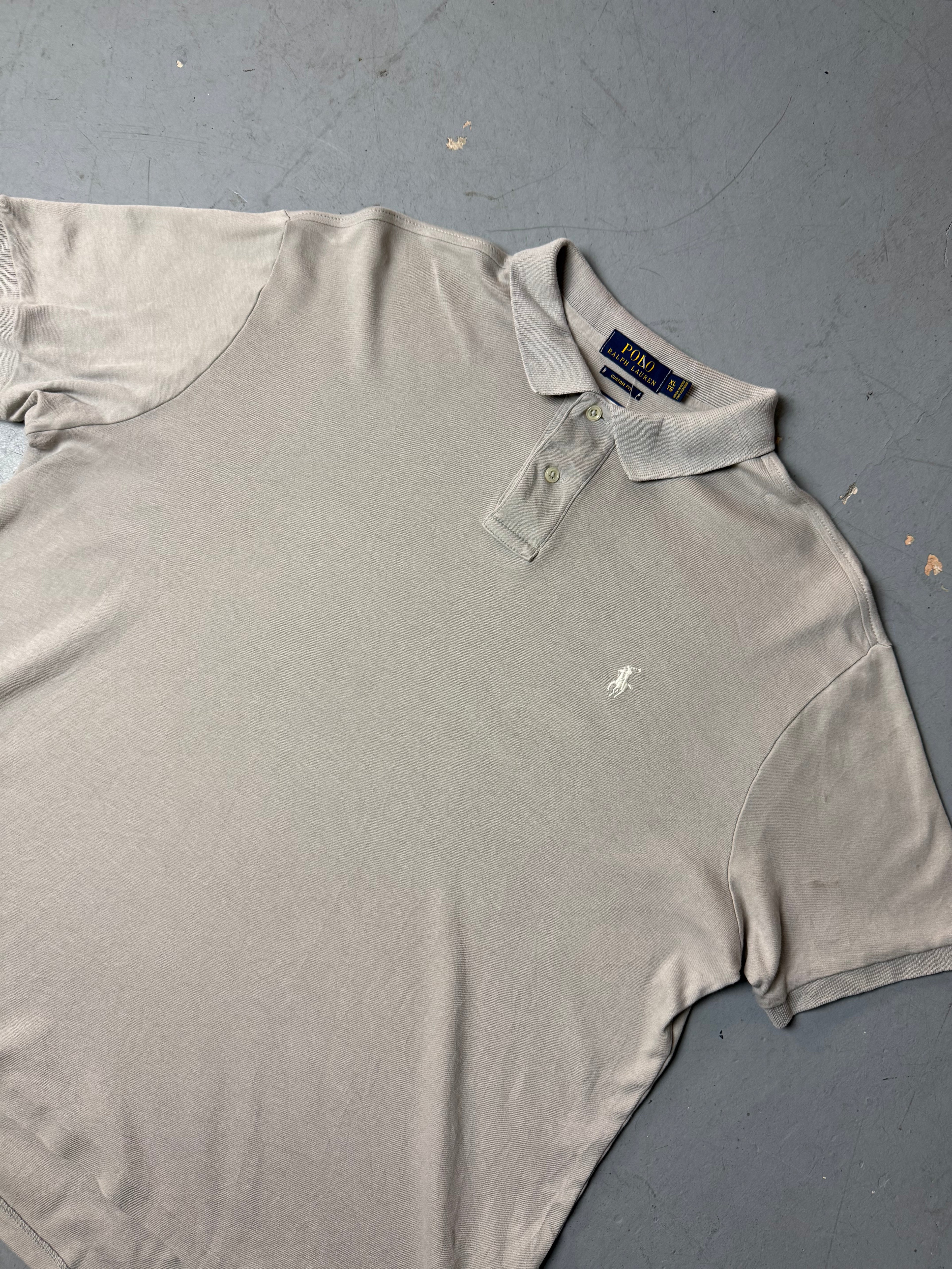 Detailbild von Vintage Polo Ralph Lauren Light Grey Shirt von vorne
