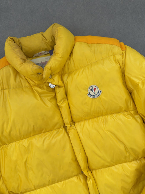 Vintage Moncler Puffer (XL)