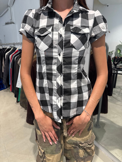 Vintage Extra Me Shirt für Damen. Y2k Second Hand 2000s Fashion.